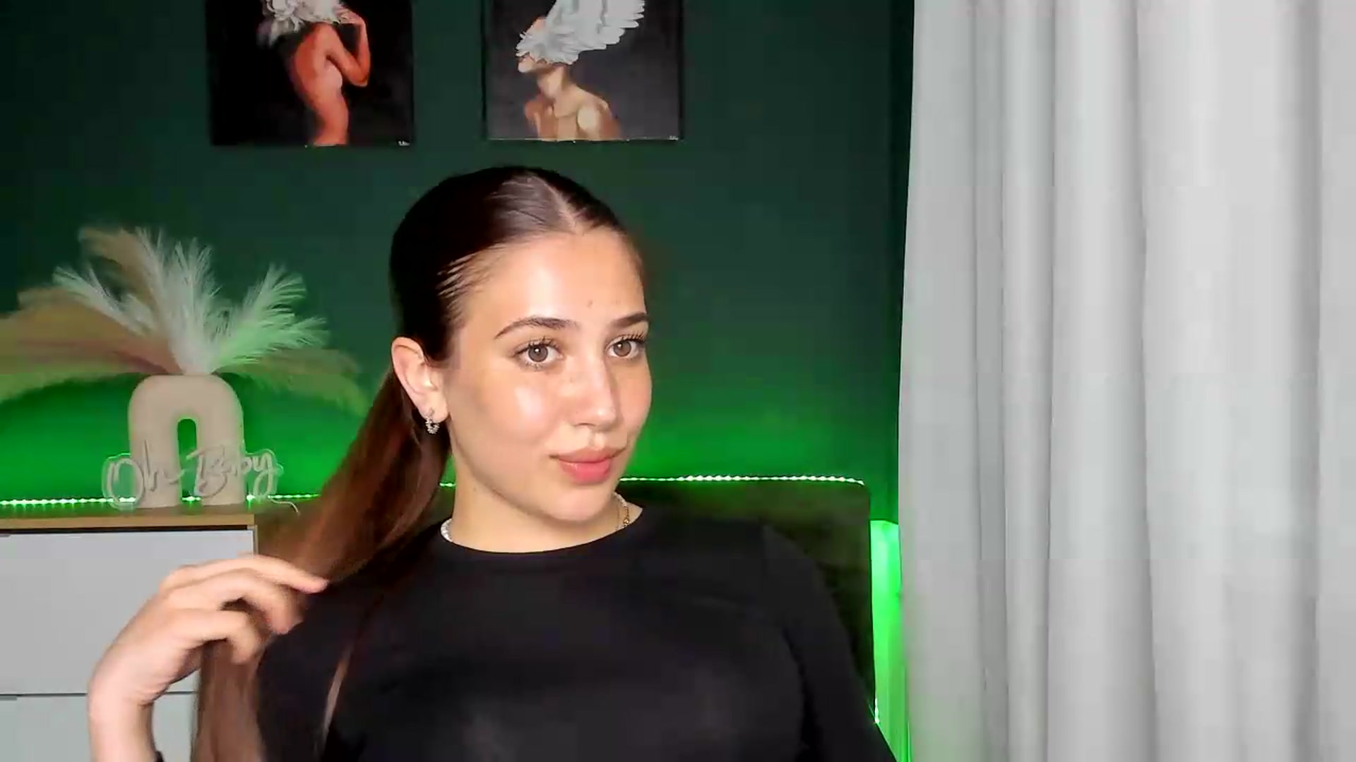 Gallery image thumbnail from AlexaPirs's myfreecams stream on, 06/02/2026, 14:58 image 11 of 20