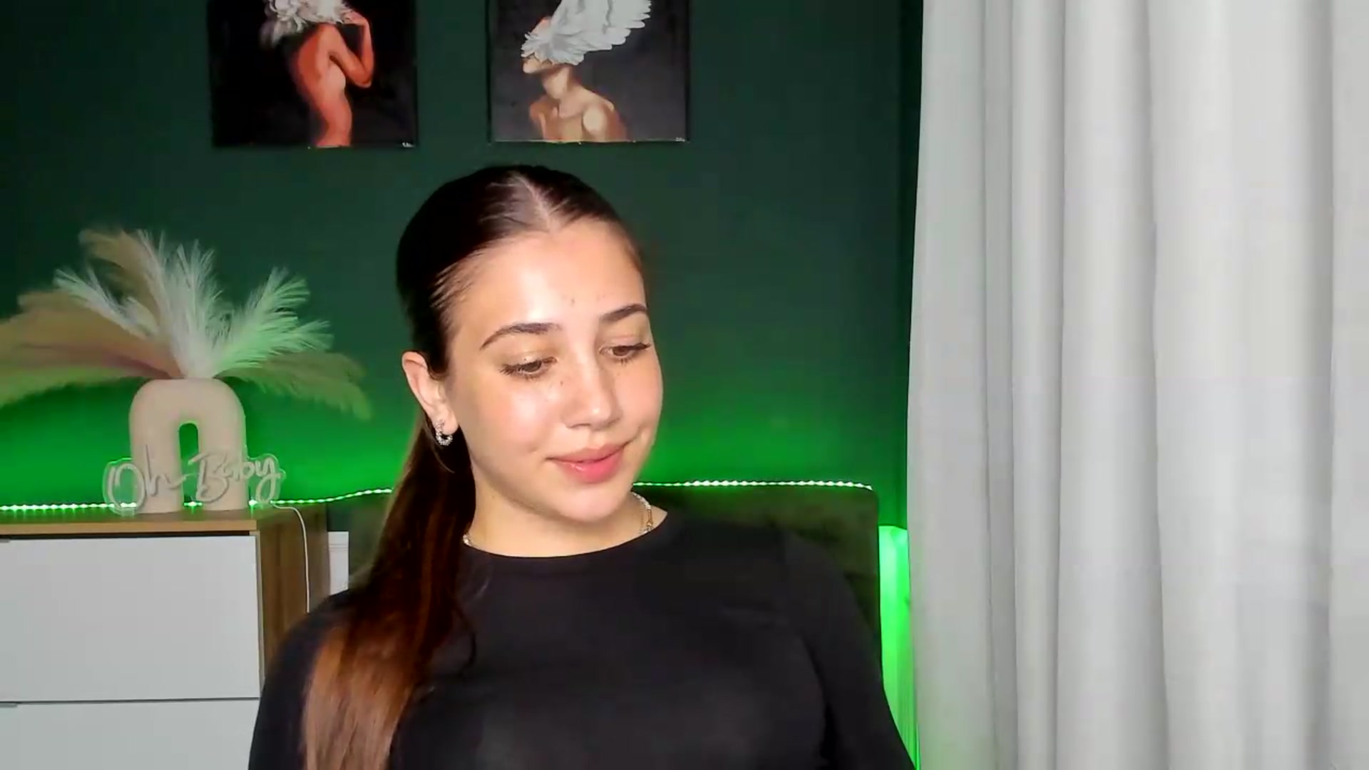 Gallery image thumbnail from AlexaPirs's myfreecams stream on, 06/02/2026, 14:58 image 8 of 20