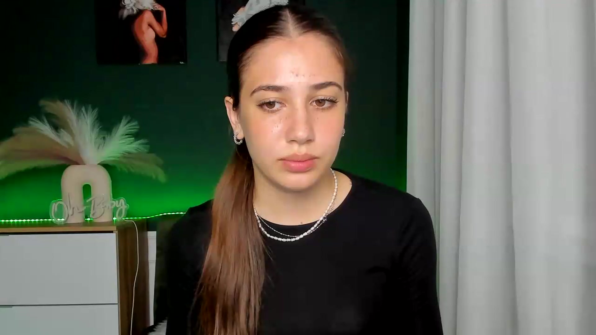 Gallery image thumbnail from AlexaPirs's myfreecams stream on, 06/02/2026, 15:35 image 18 of 20