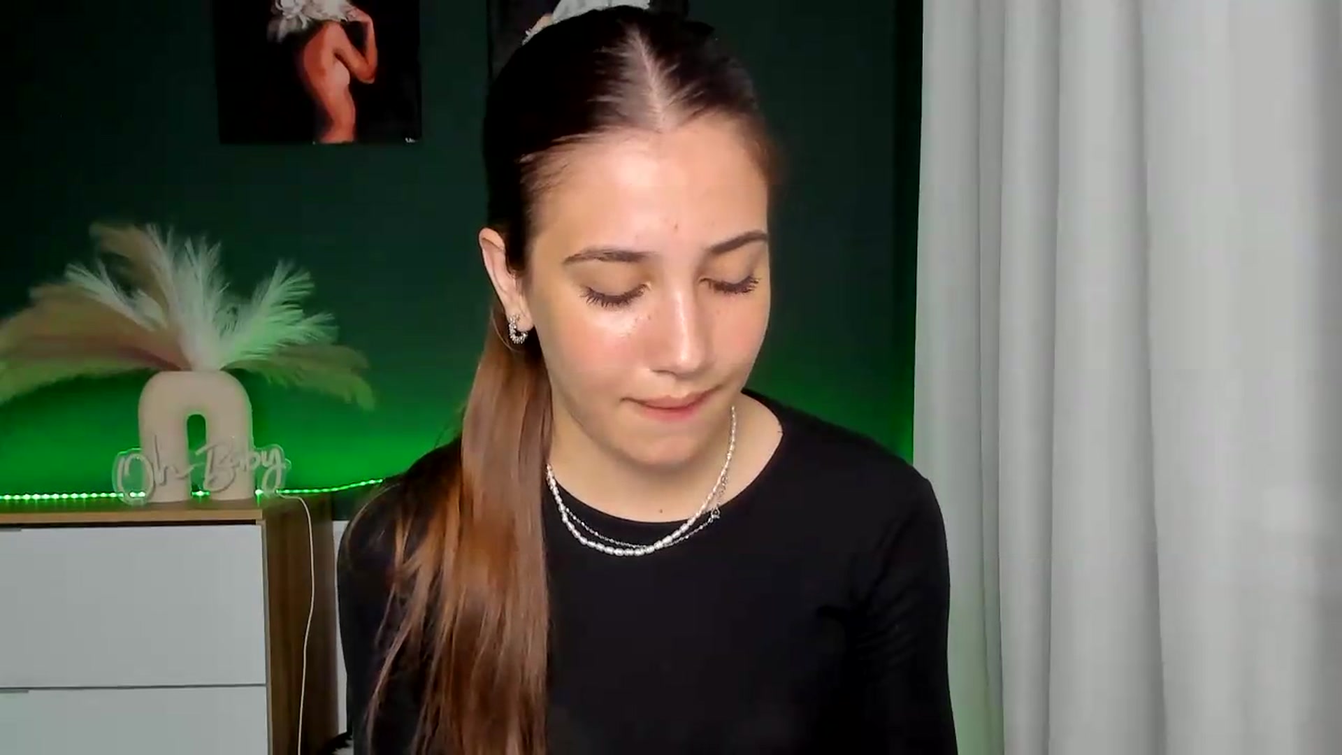 Gallery image thumbnail from AlexaPirs's myfreecams stream on, 06/02/2026, 15:35 image 2 of 20