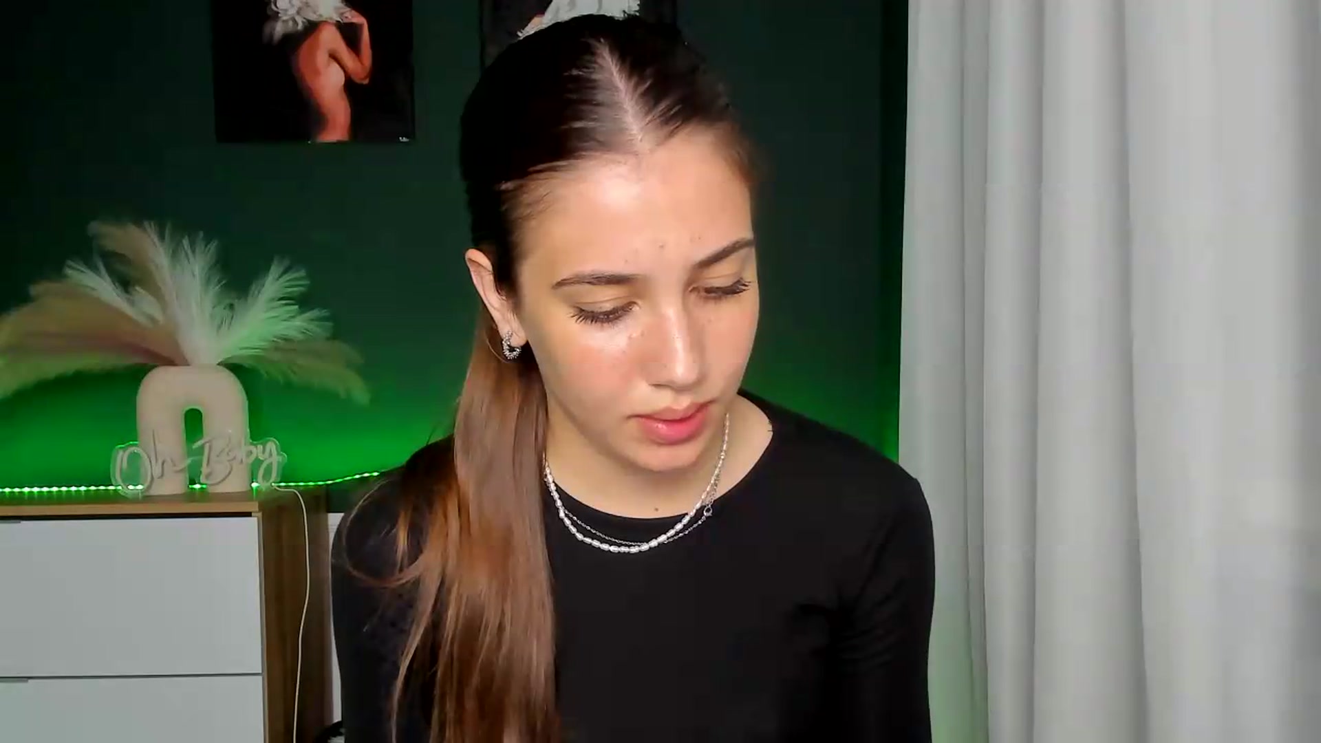 Gallery image thumbnail from AlexaPirs's myfreecams stream on, 06/02/2026, 15:35 image 5 of 20
