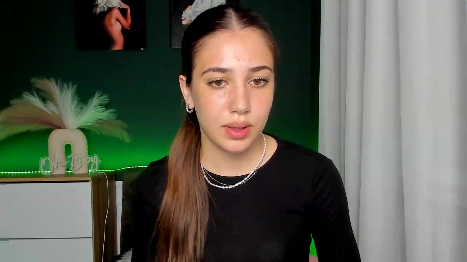 Gallery image thumbnail from AlexaPirs's myfreecams stream on, 06/02/2026, 15:35 image 19 of 20