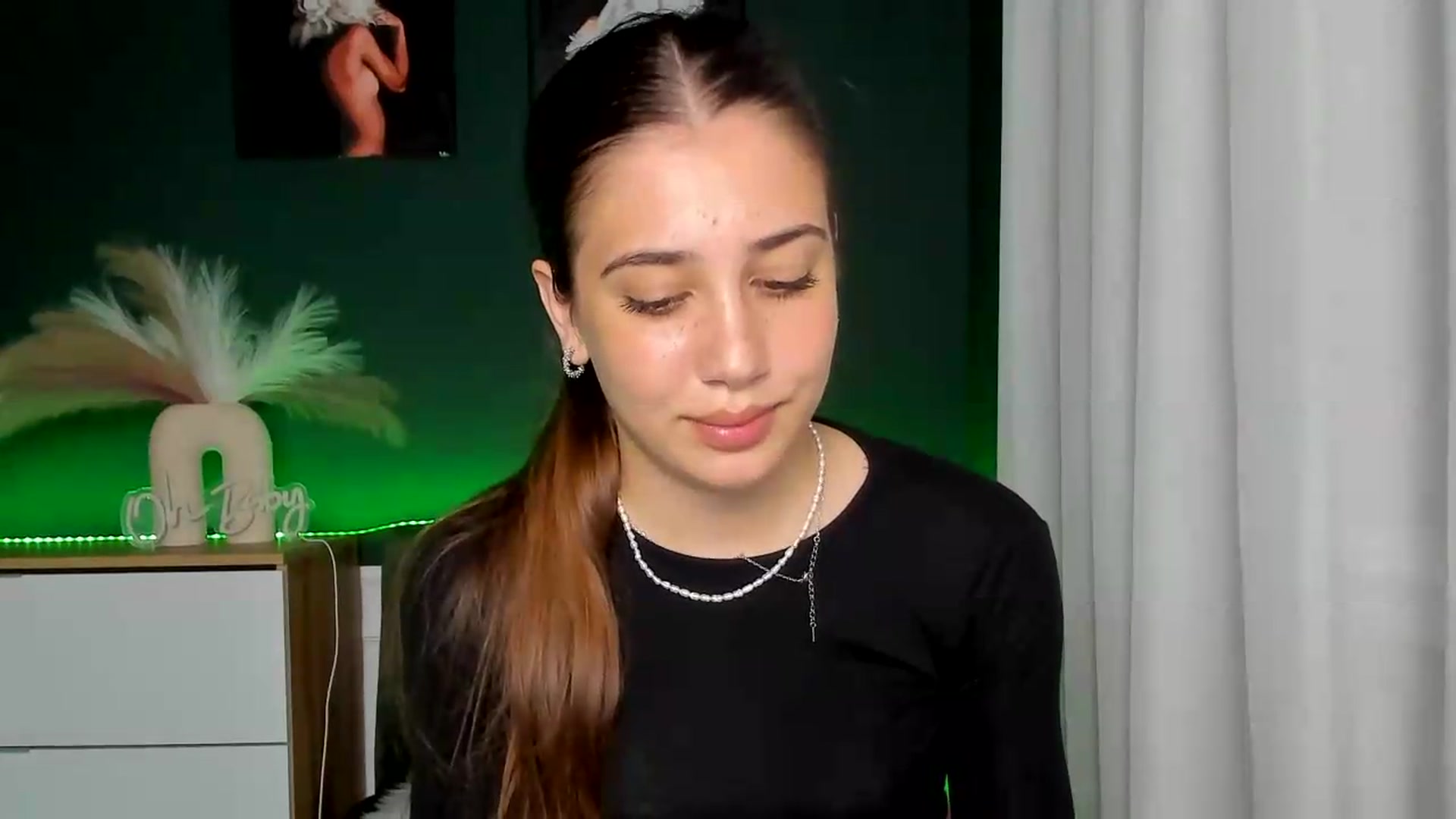Gallery image thumbnail from AlexaPirs's myfreecams stream on, 06/02/2026, 16:22 image 20 of 20