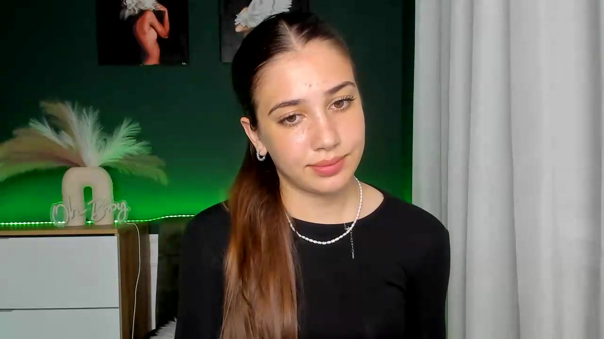 Gallery image thumbnail from AlexaPirs's myfreecams stream on, 06/02/2026, 16:22 image 9 of 20