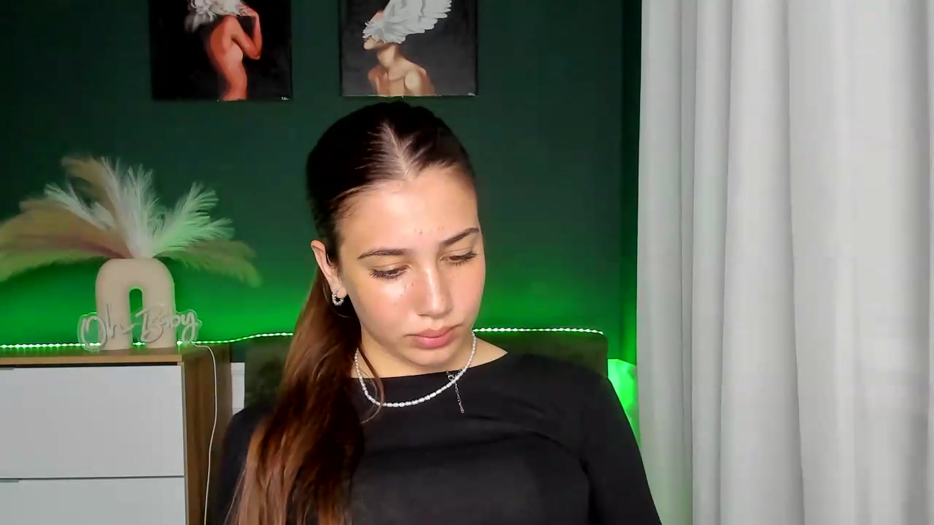 Gallery image thumbnail from AlexaPirs's myfreecams stream on, 06/02/2026, 16:22 image 11 of 20