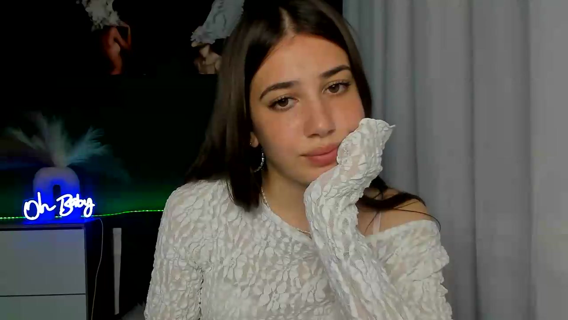 Gallery image thumbnail from AlexaPirs's myfreecams stream on, 06/05/2026, 13:44 image 4 of 20