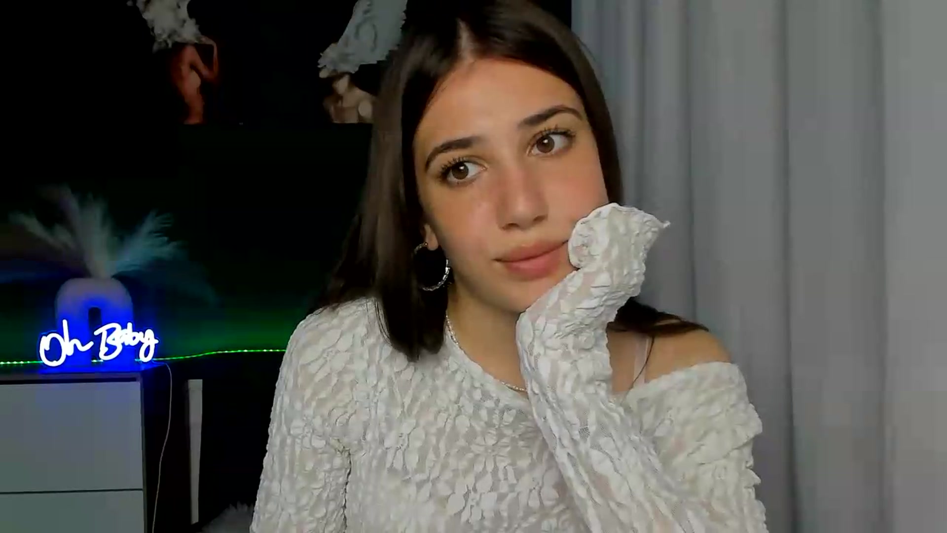 Gallery image thumbnail from AlexaPirs's myfreecams stream on, 06/05/2026, 13:44 image 5 of 20