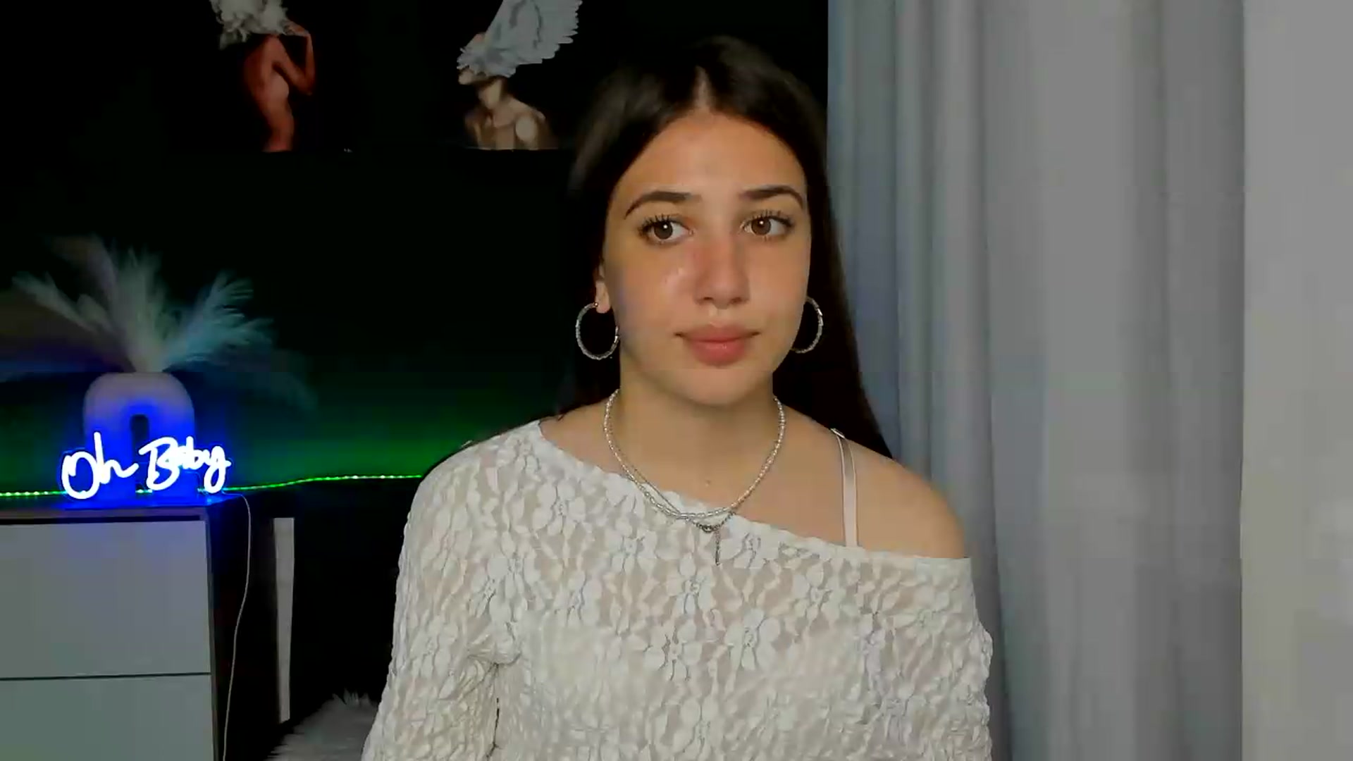 Gallery image thumbnail from AlexaPirs's myfreecams stream on, 06/05/2026, 15:19 image 19 of 20