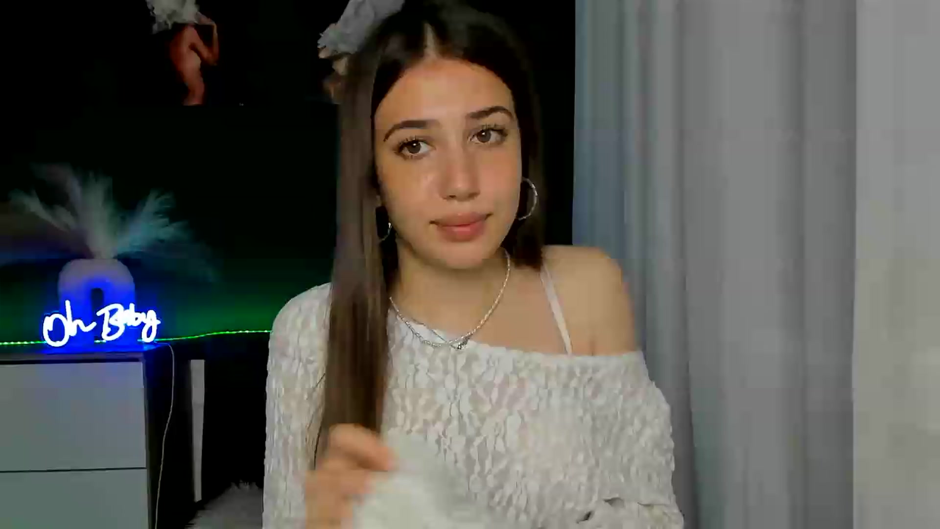 Gallery image thumbnail from AlexaPirs's myfreecams stream on, 06/05/2026, 15:19 image 1 of 20