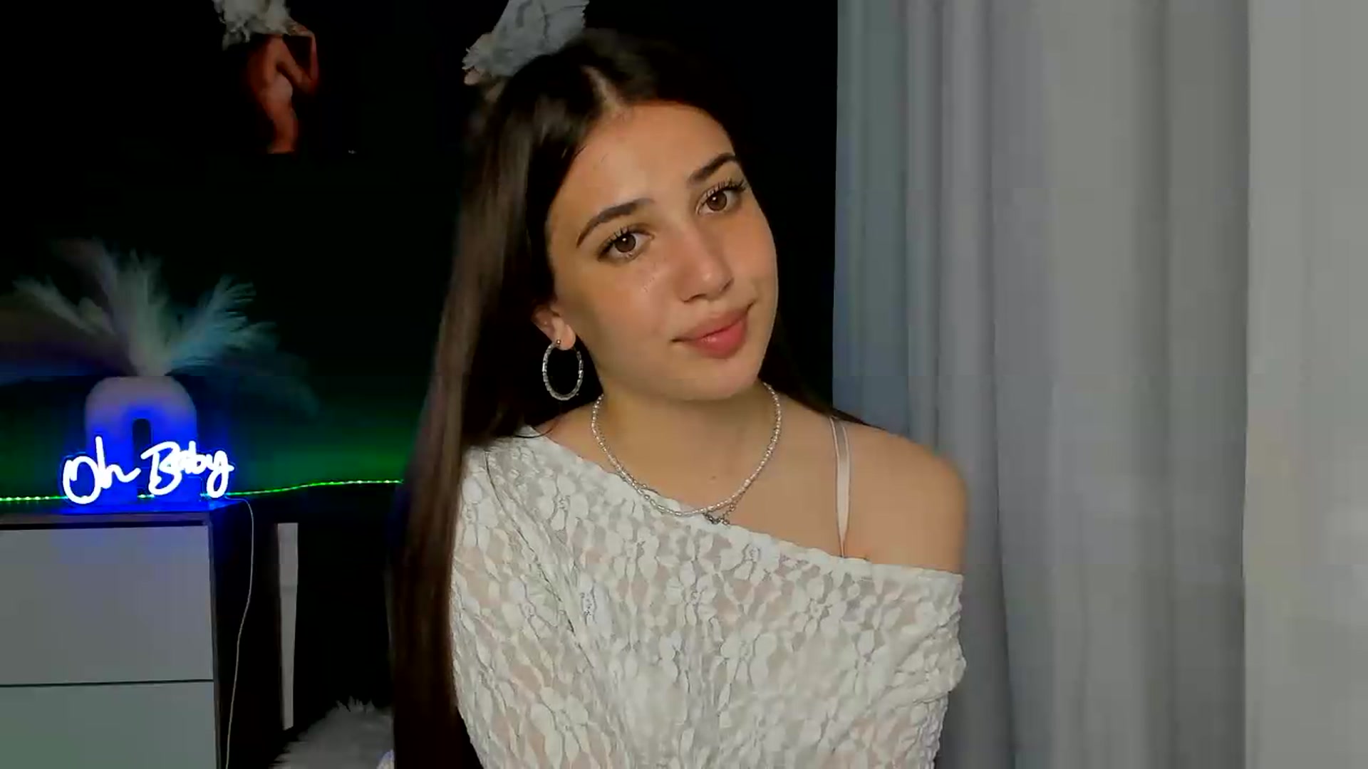 Gallery image thumbnail from AlexaPirs's myfreecams stream on, 06/05/2026, 15:19 image 8 of 20