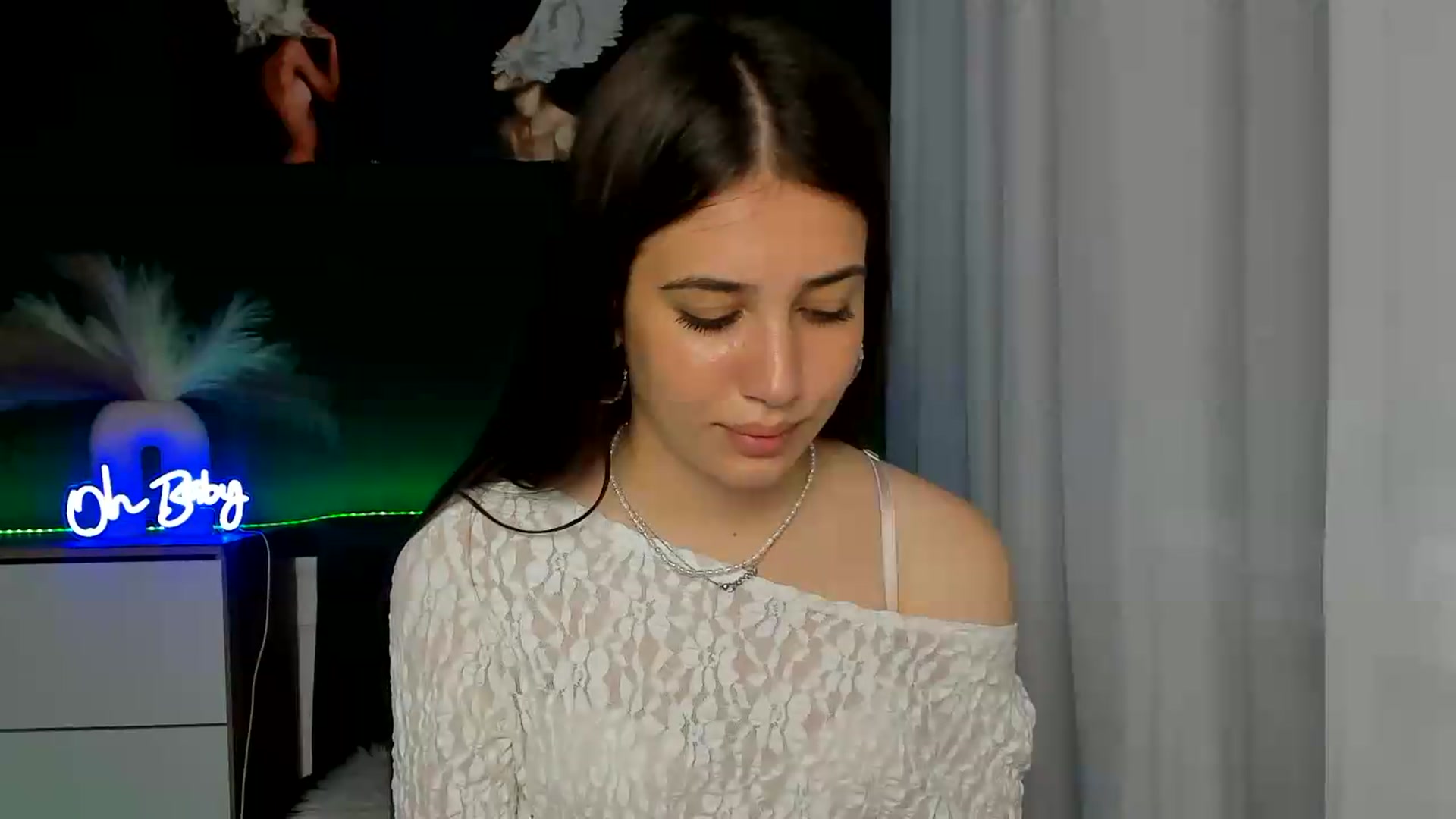 Gallery image thumbnail from AlexaPirs's myfreecams stream on, 06/05/2026, 15:19 image 11 of 20