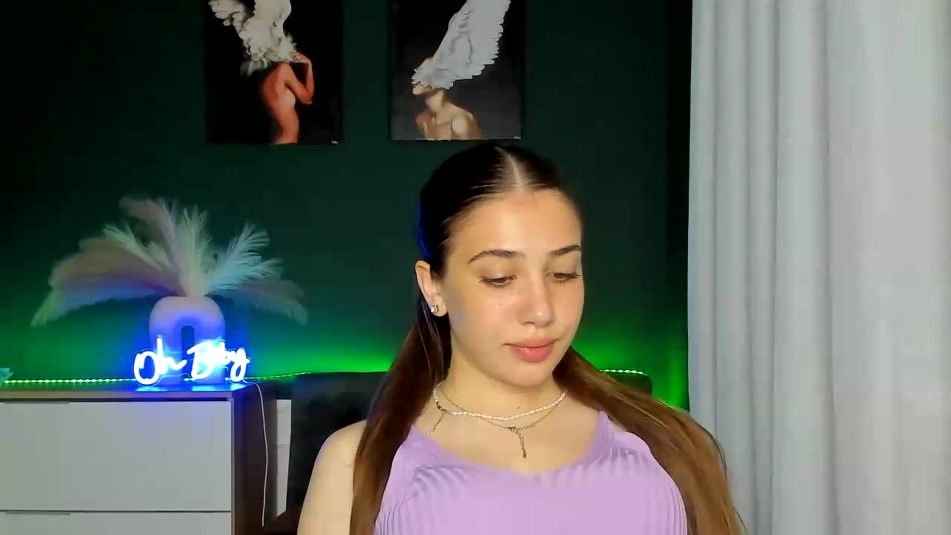 Gallery image thumbnail from AlexaPirs's myfreecams stream on, 06/09/2026, 13:43 image 5 of 20