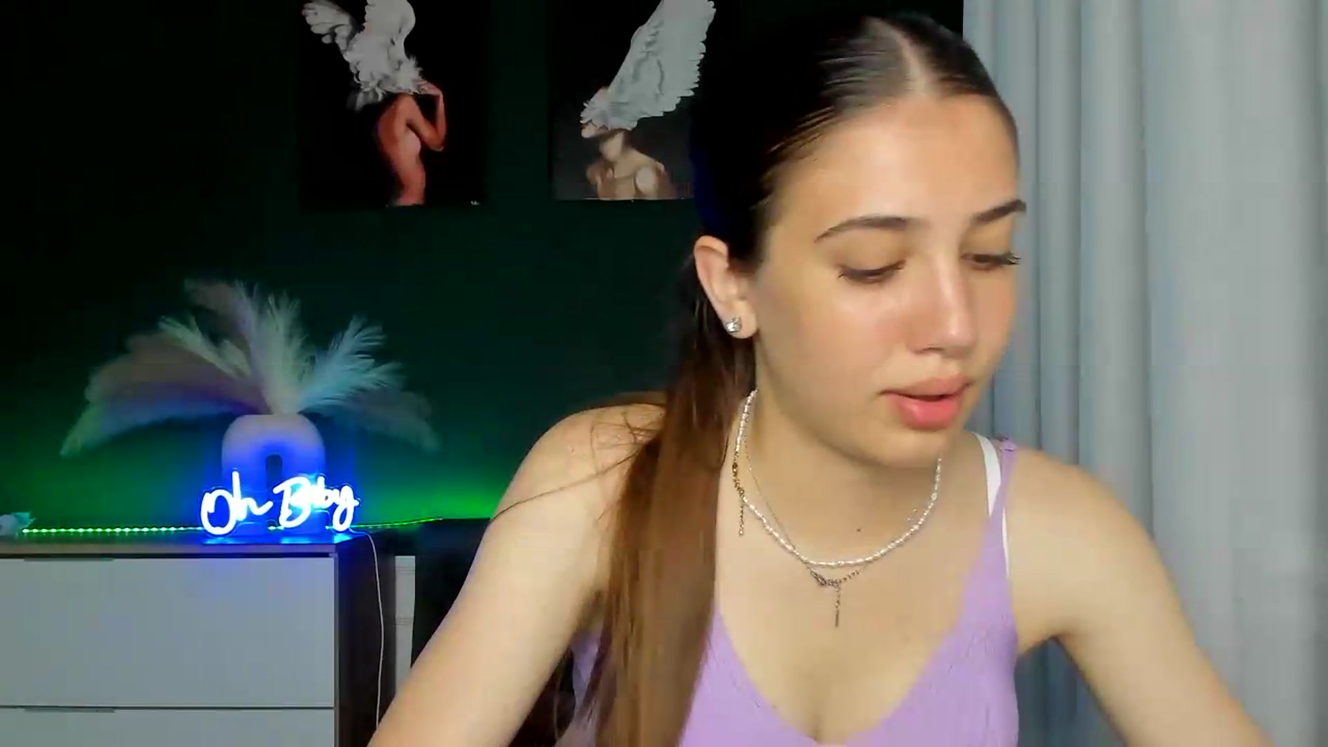 Gallery image thumbnail from AlexaPirs's myfreecams stream on, 06/09/2026, 13:43 image 15 of 20