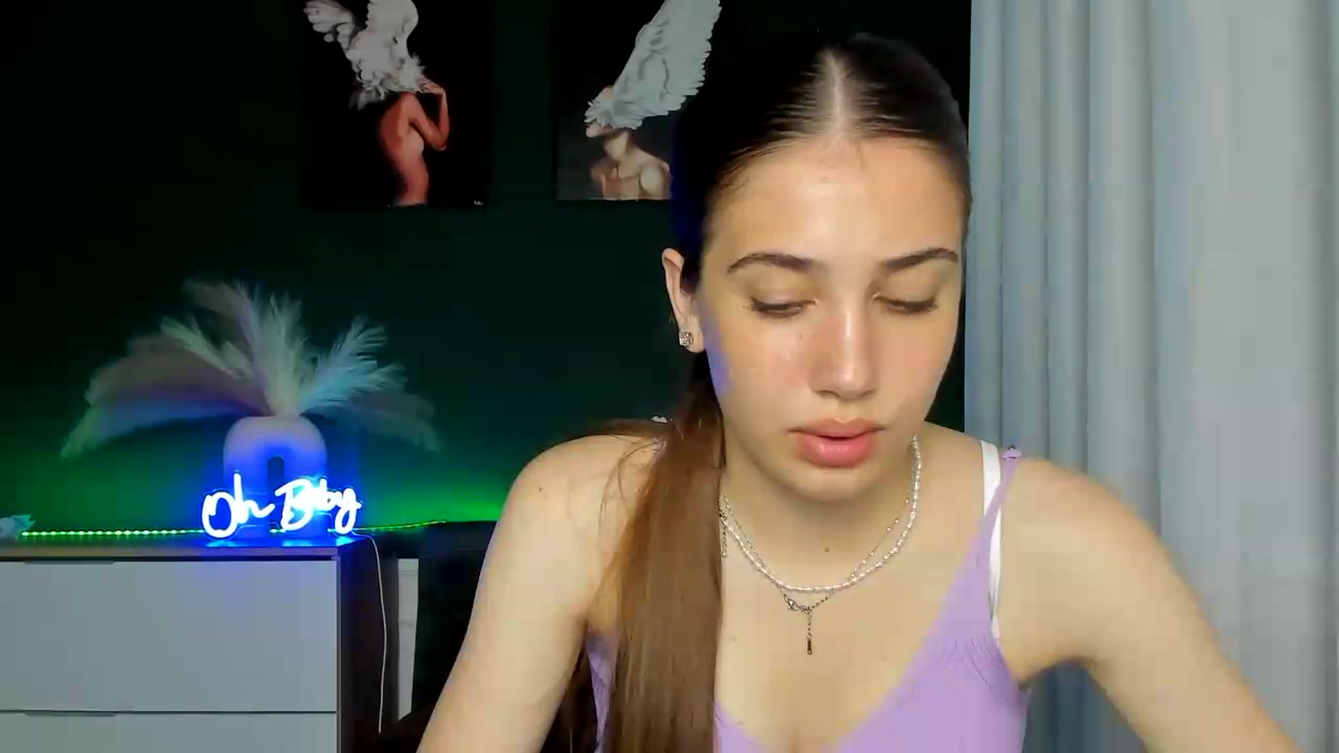 Gallery image thumbnail from AlexaPirs's myfreecams stream on, 06/09/2026, 13:43 image 16 of 20