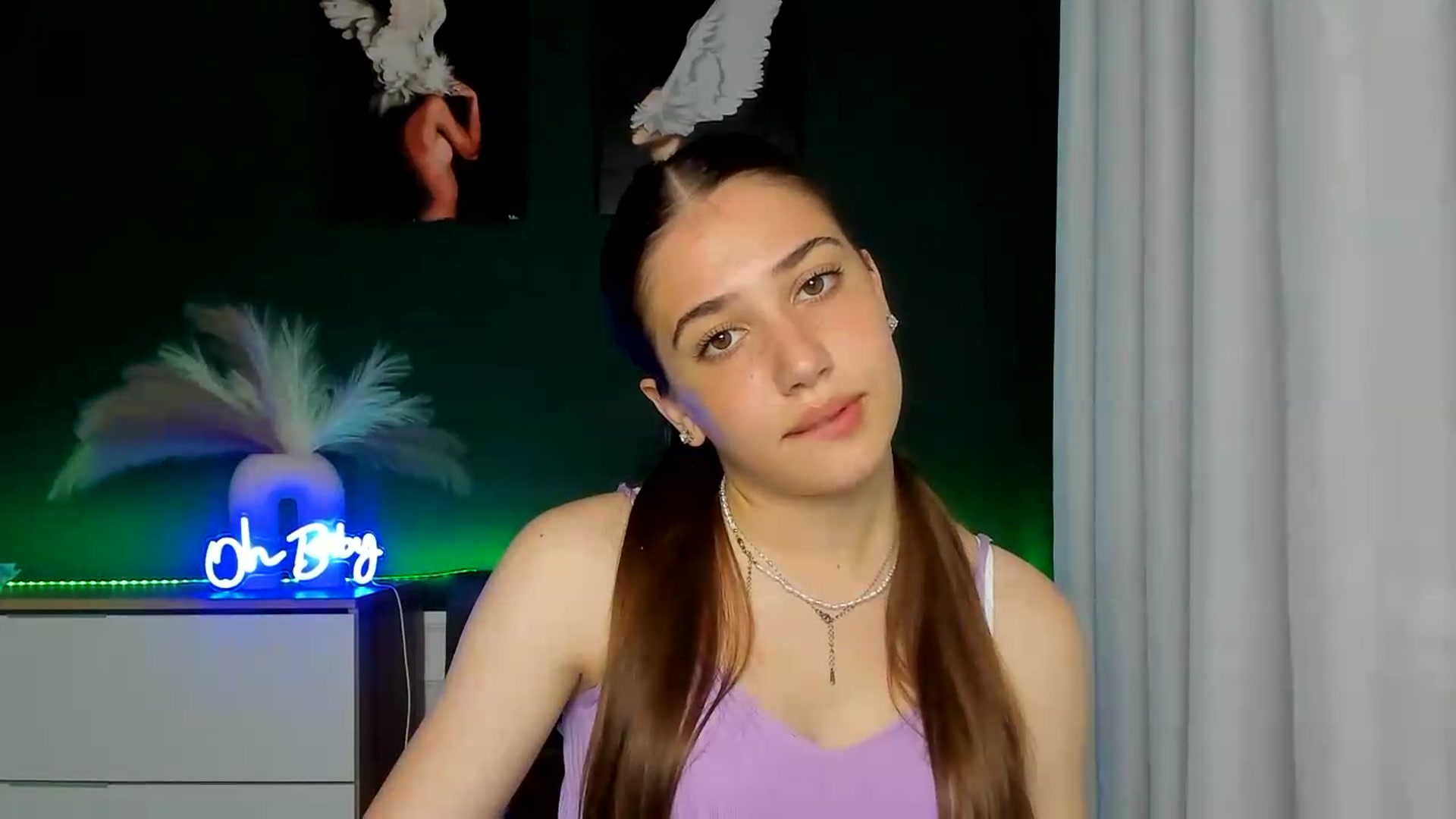 Gallery image thumbnail from AlexaPirs's myfreecams stream on, 06/09/2026, 13:43 image 3 of 20