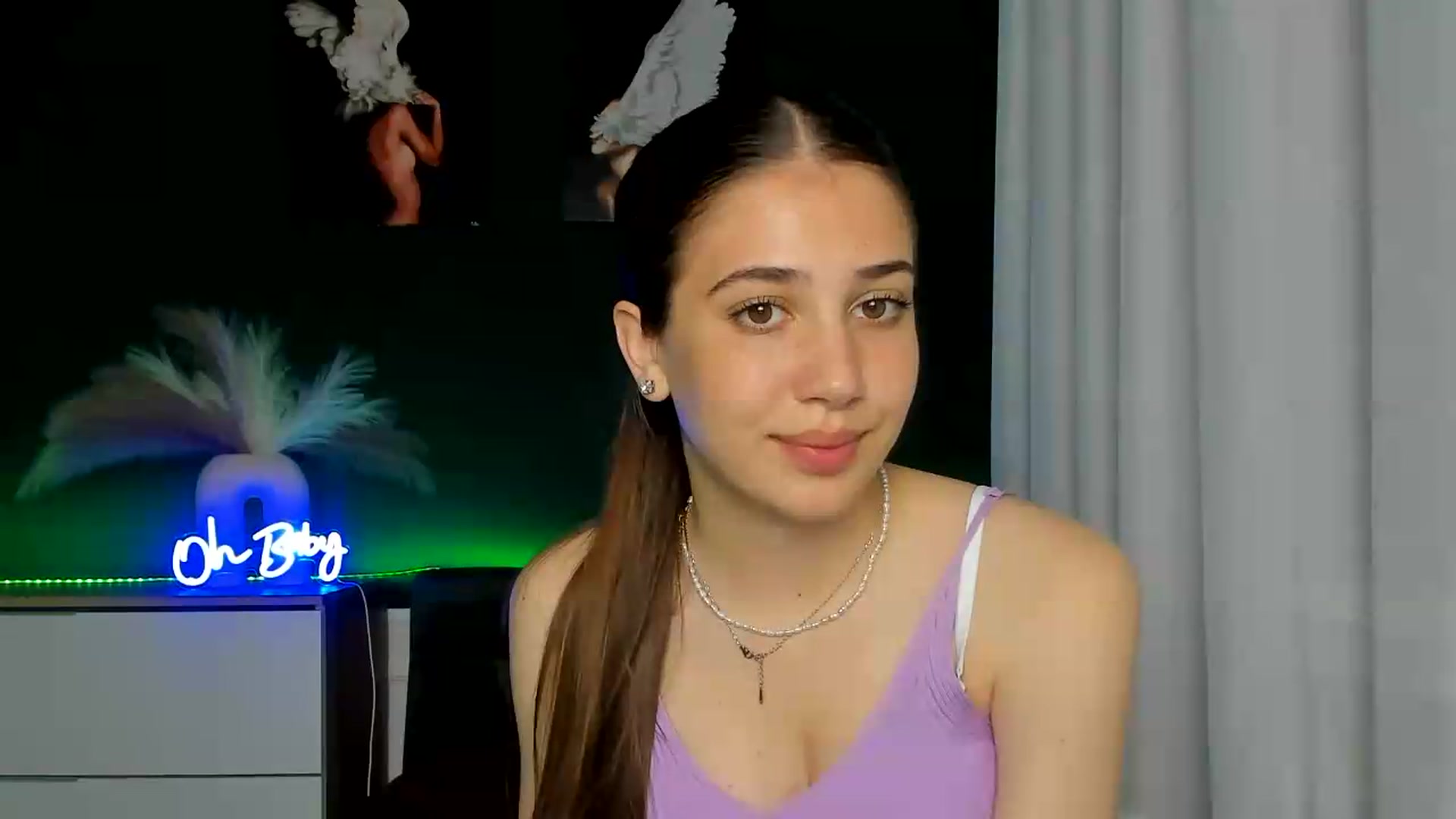 Gallery image thumbnail from AlexaPirs's myfreecams stream on, 06/09/2026, 14:00 image 19 of 20