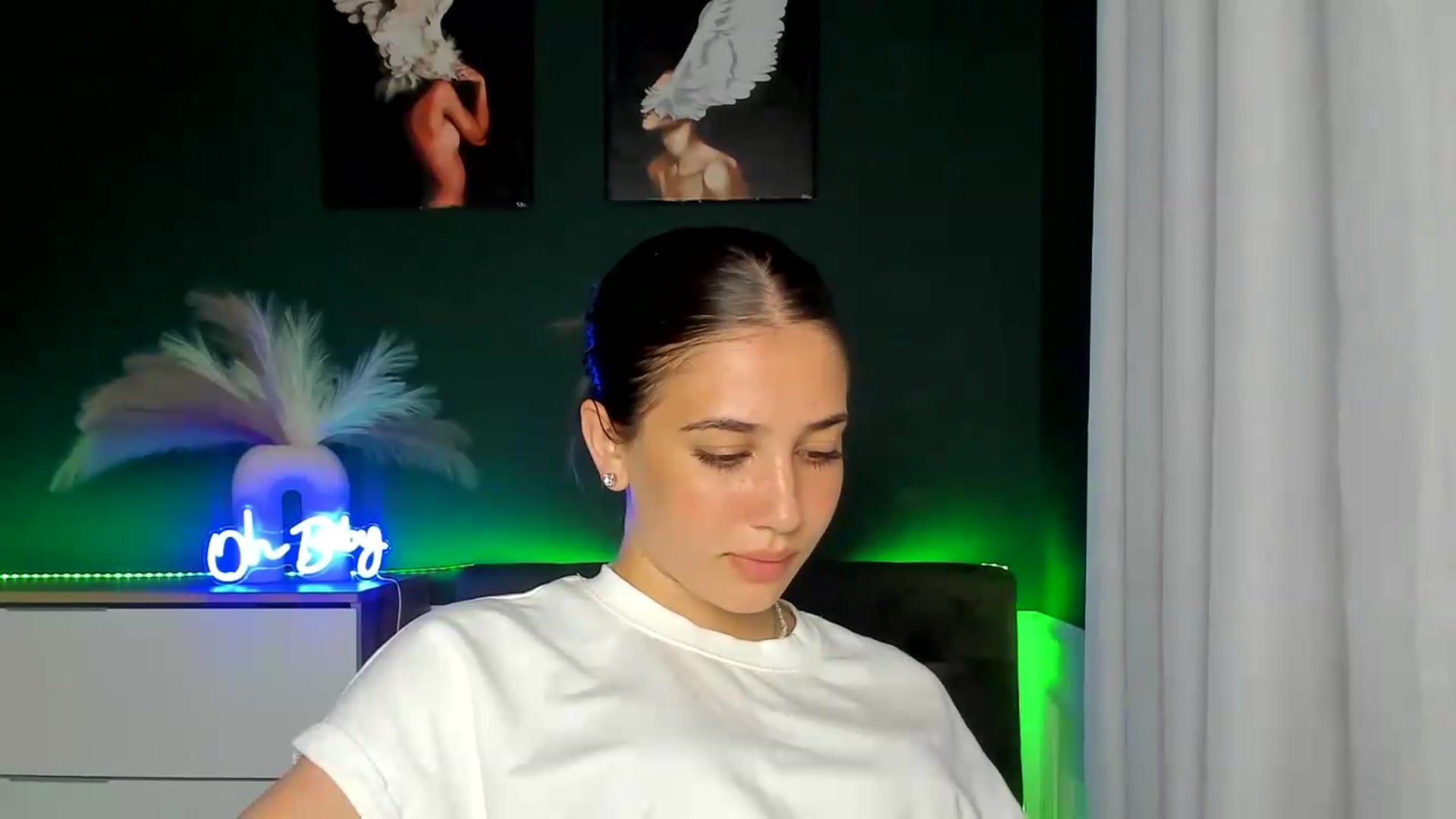 Gallery image thumbnail from AlexaPirs's myfreecams stream on, 06/12/2026, 13:45 image 20 of 20