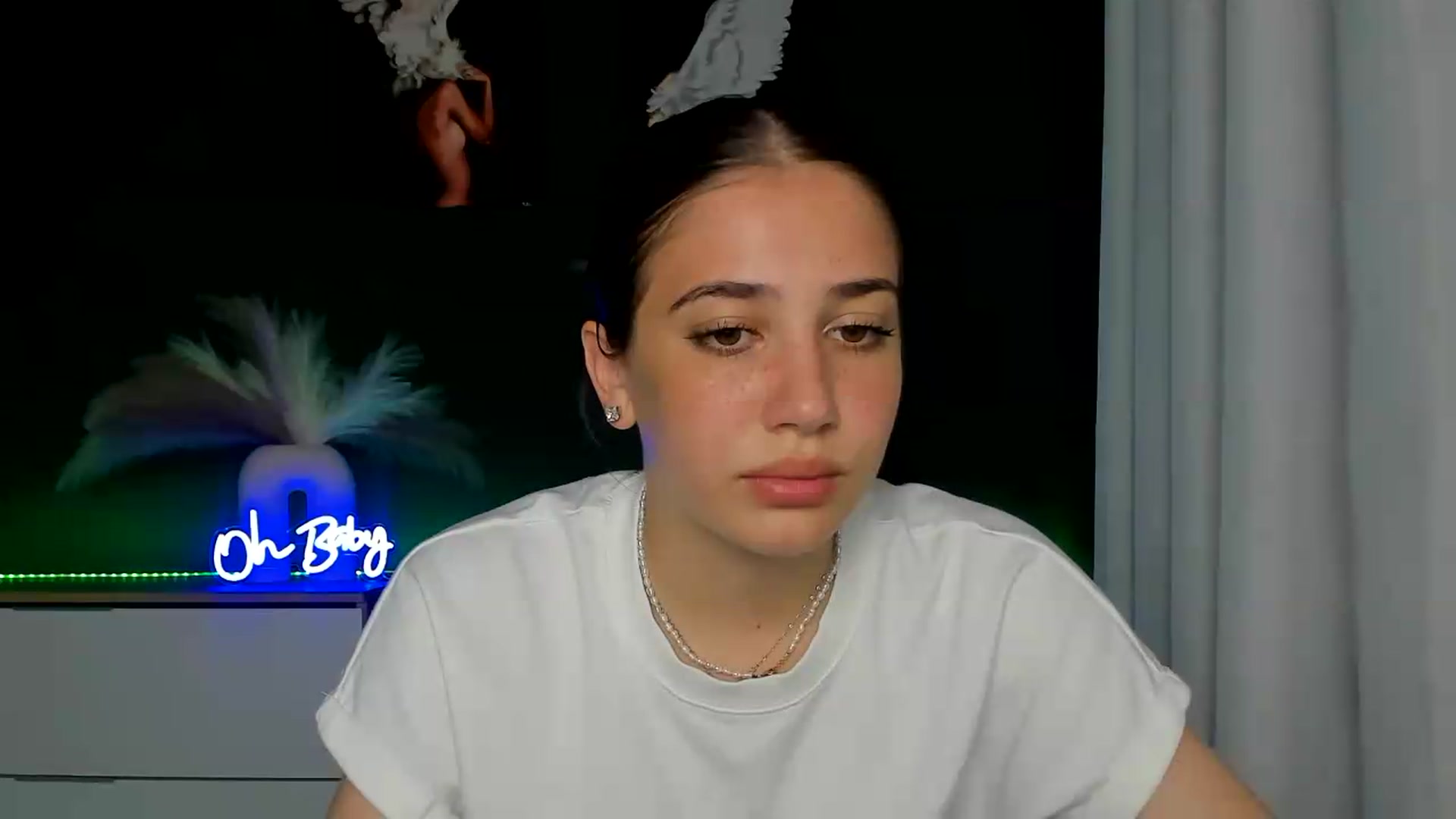Gallery image thumbnail from AlexaPirs's myfreecams stream on, 06/12/2026, 13:45 image 3 of 20