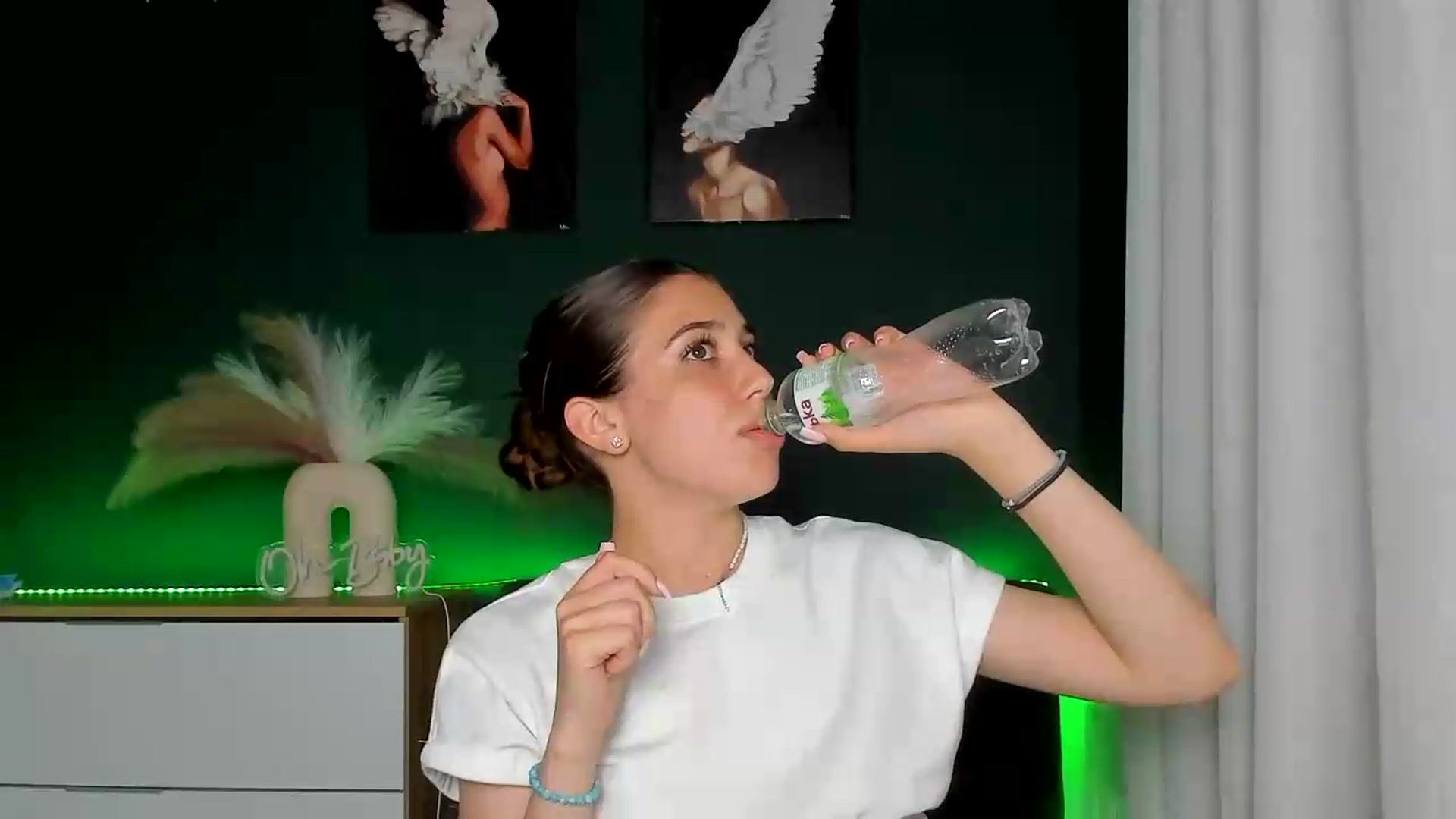 Gallery image thumbnail from AlexaPirs's myfreecams stream on, 06/12/2026, 16:44 image 20 of 20