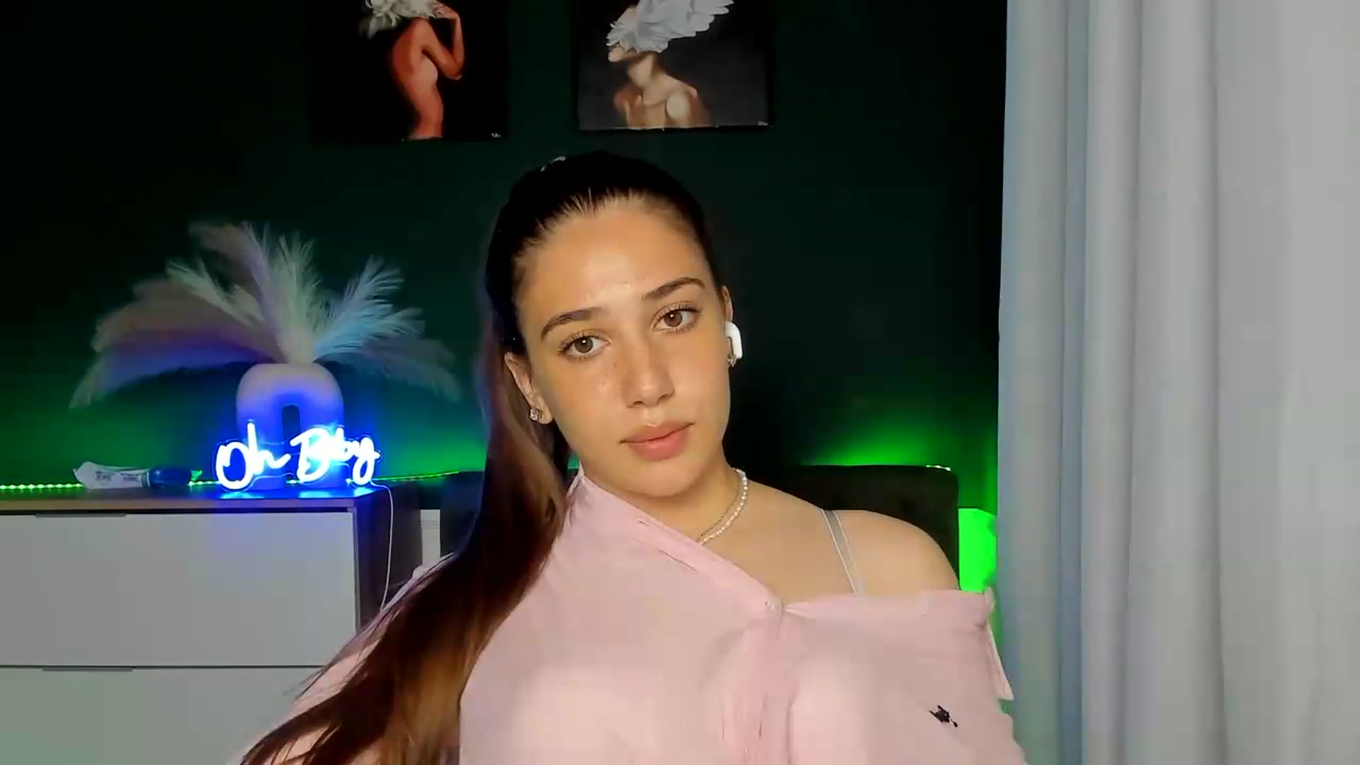 Gallery image thumbnail from AlexaPirs's myfreecams stream on, 06/15/2026, 15:05 image 19 of 20
