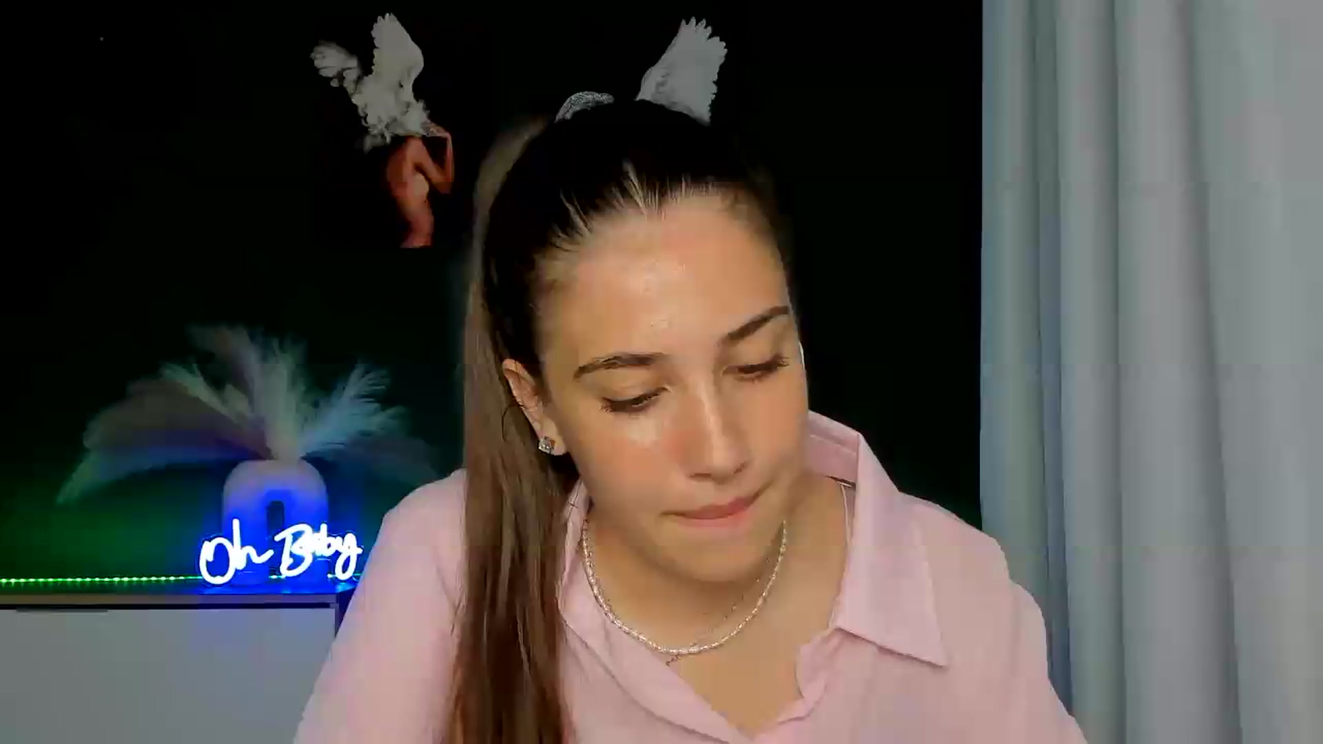 Gallery image thumbnail from AlexaPirs's myfreecams stream on, 06/15/2026, 16:43 image 4 of 20