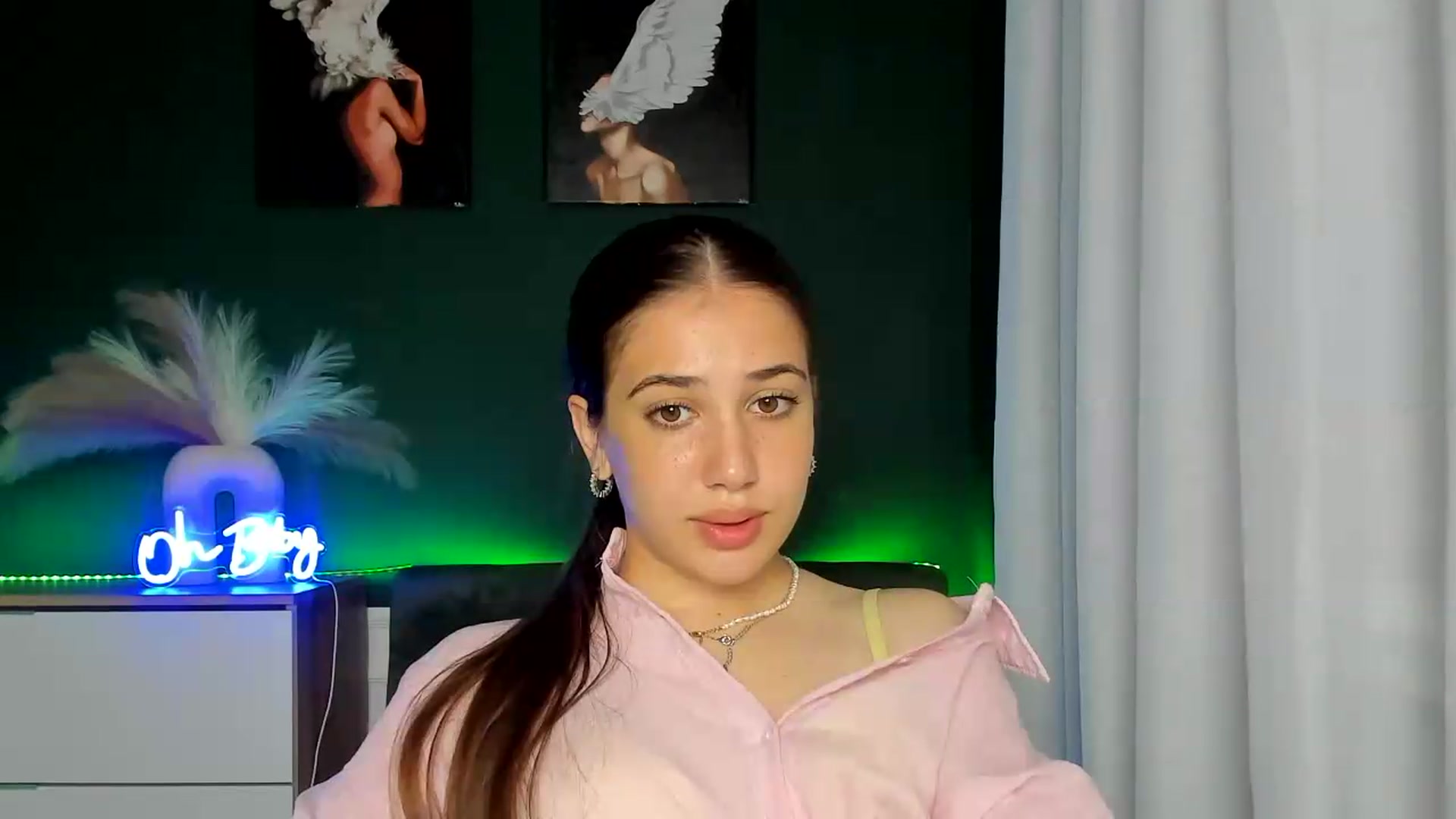 Gallery image thumbnail from AlexaPirs's myfreecams stream on, 06/16/2026, 14:21 image 6 of 20