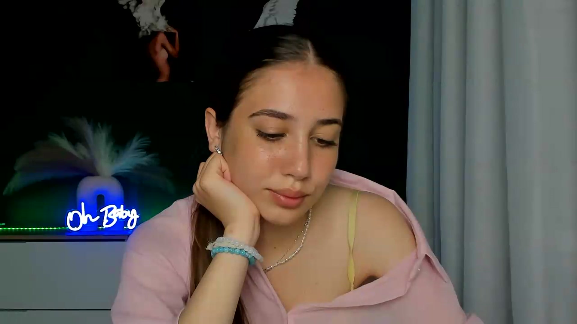 Gallery image thumbnail from AlexaPirs's myfreecams stream on, 06/16/2026, 14:35 image 15 of 20