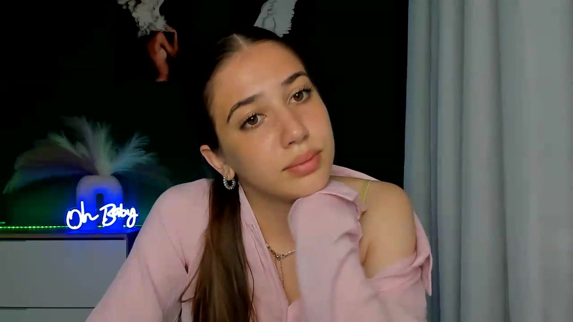 Gallery image thumbnail from AlexaPirs's myfreecams stream on, 06/16/2026, 14:35 image 6 of 20