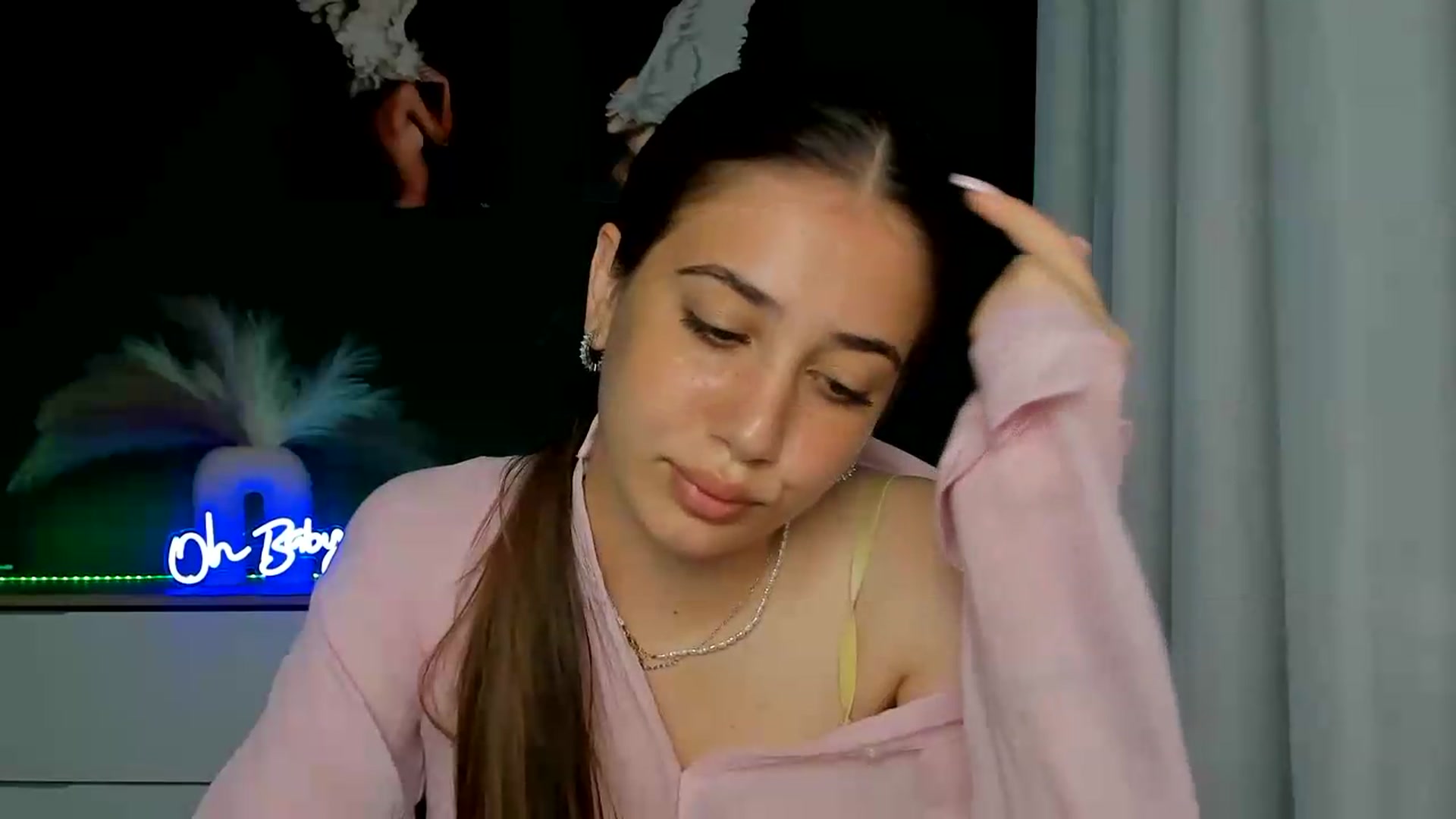 Gallery image thumbnail from AlexaPirs's myfreecams stream on, 06/16/2026, 14:35 image 10 of 20