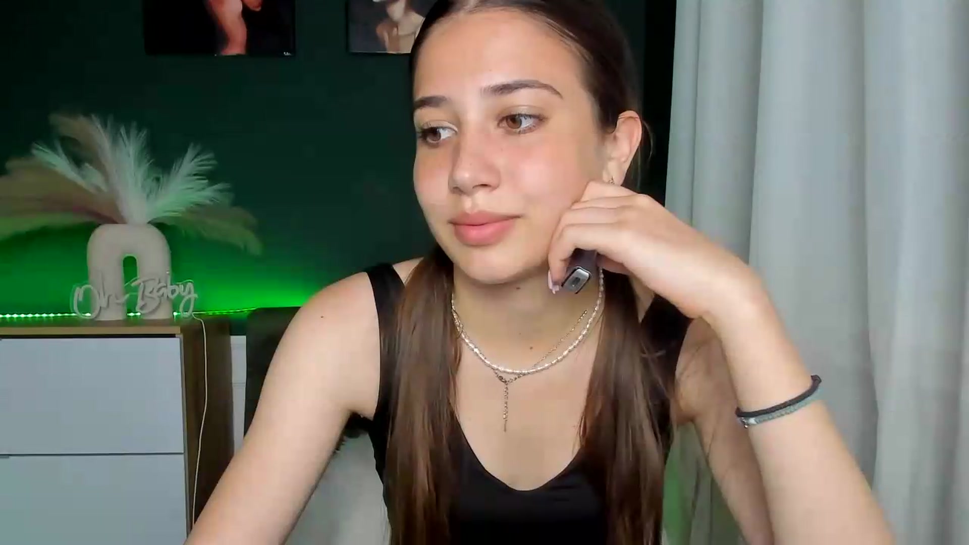 Gallery image thumbnail from AlexaPirs's myfreecams stream on, 06/19/2026, 16:52 image 10 of 20