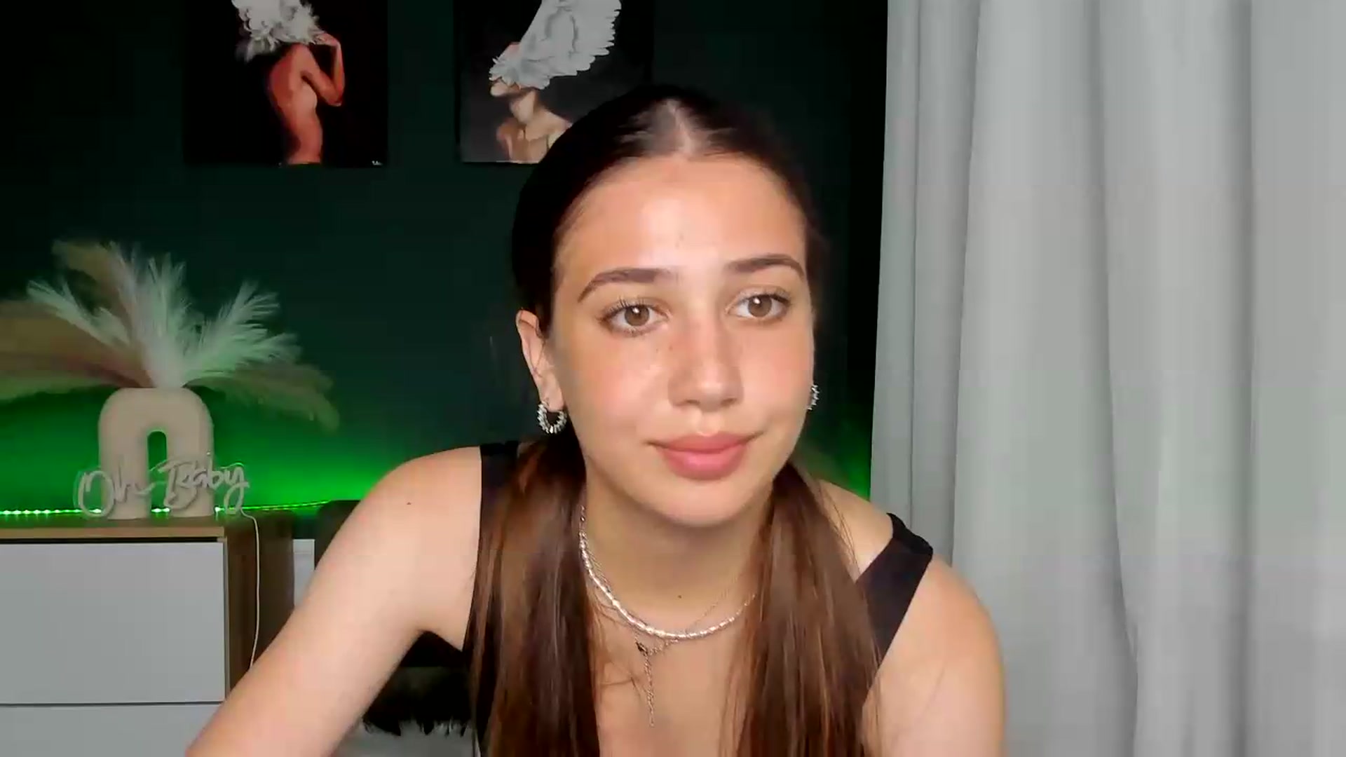 Gallery image thumbnail from AlexaPirs's myfreecams stream on, 06/19/2026, 16:52 image 14 of 20