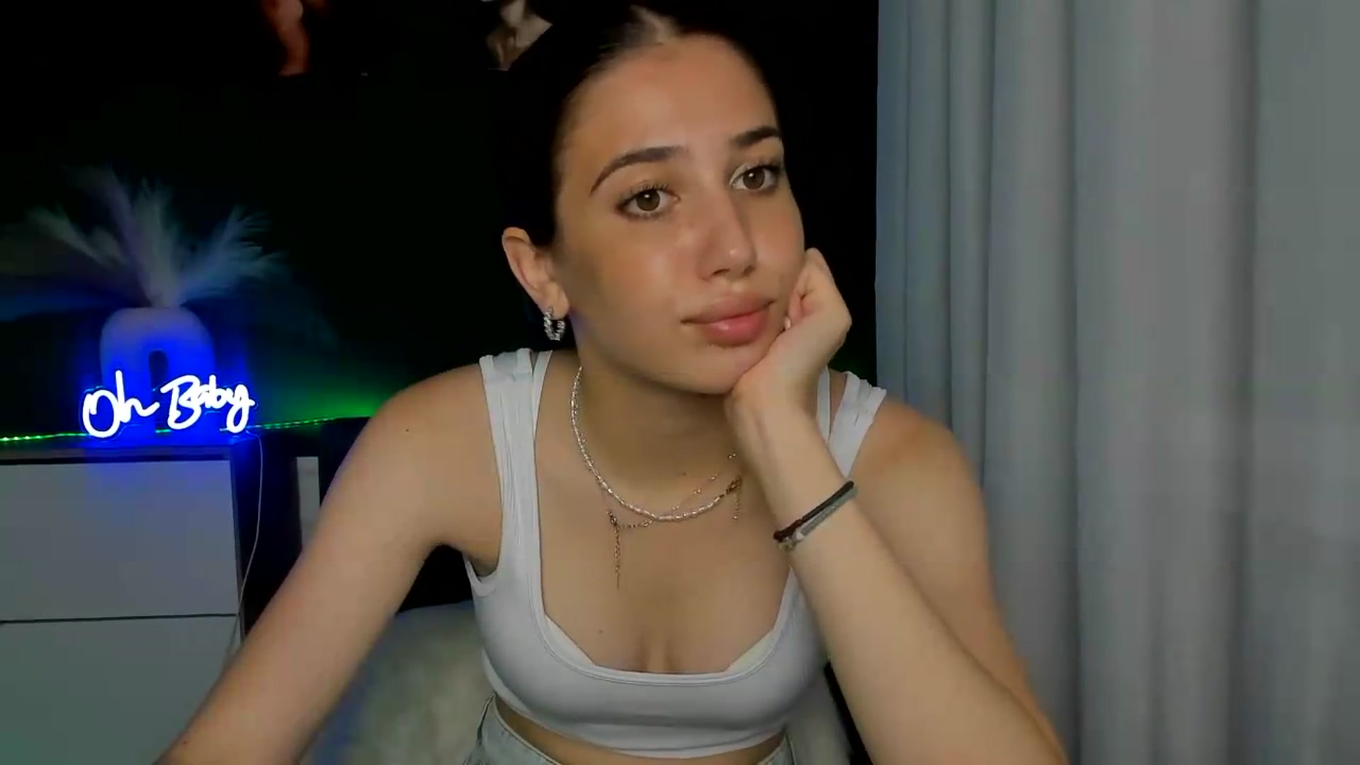 Gallery image thumbnail from AlexaPirs's myfreecams stream on, 06/22/2026, 14:03 image 20 of 20