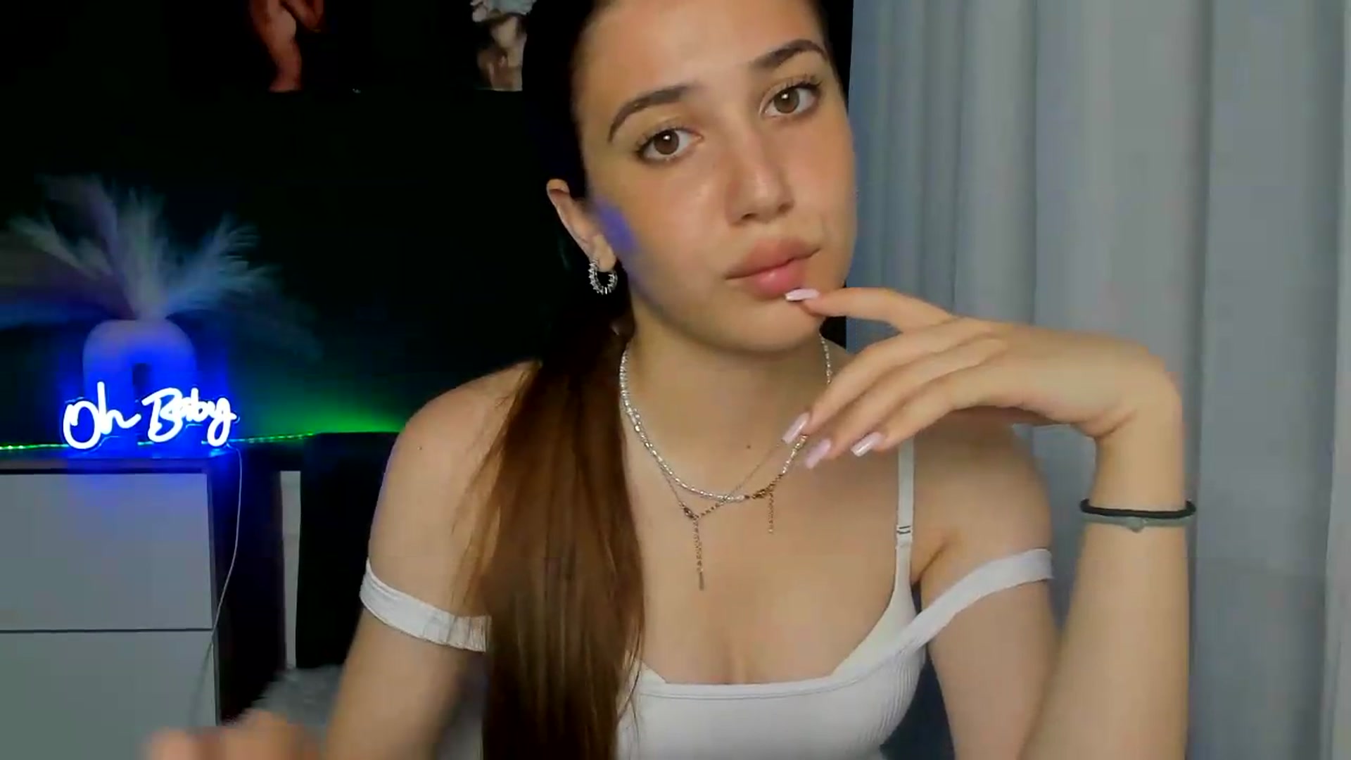 Gallery image thumbnail from AlexaPirs's myfreecams stream on, 06/22/2026, 15:00 image 14 of 20