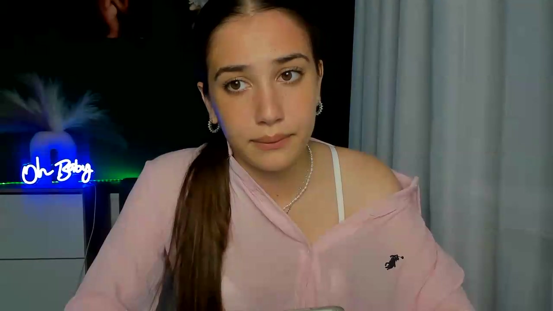 Gallery image thumbnail from AlexaPirs's myfreecams stream on, 06/23/2026, 14:39 image 14 of 20