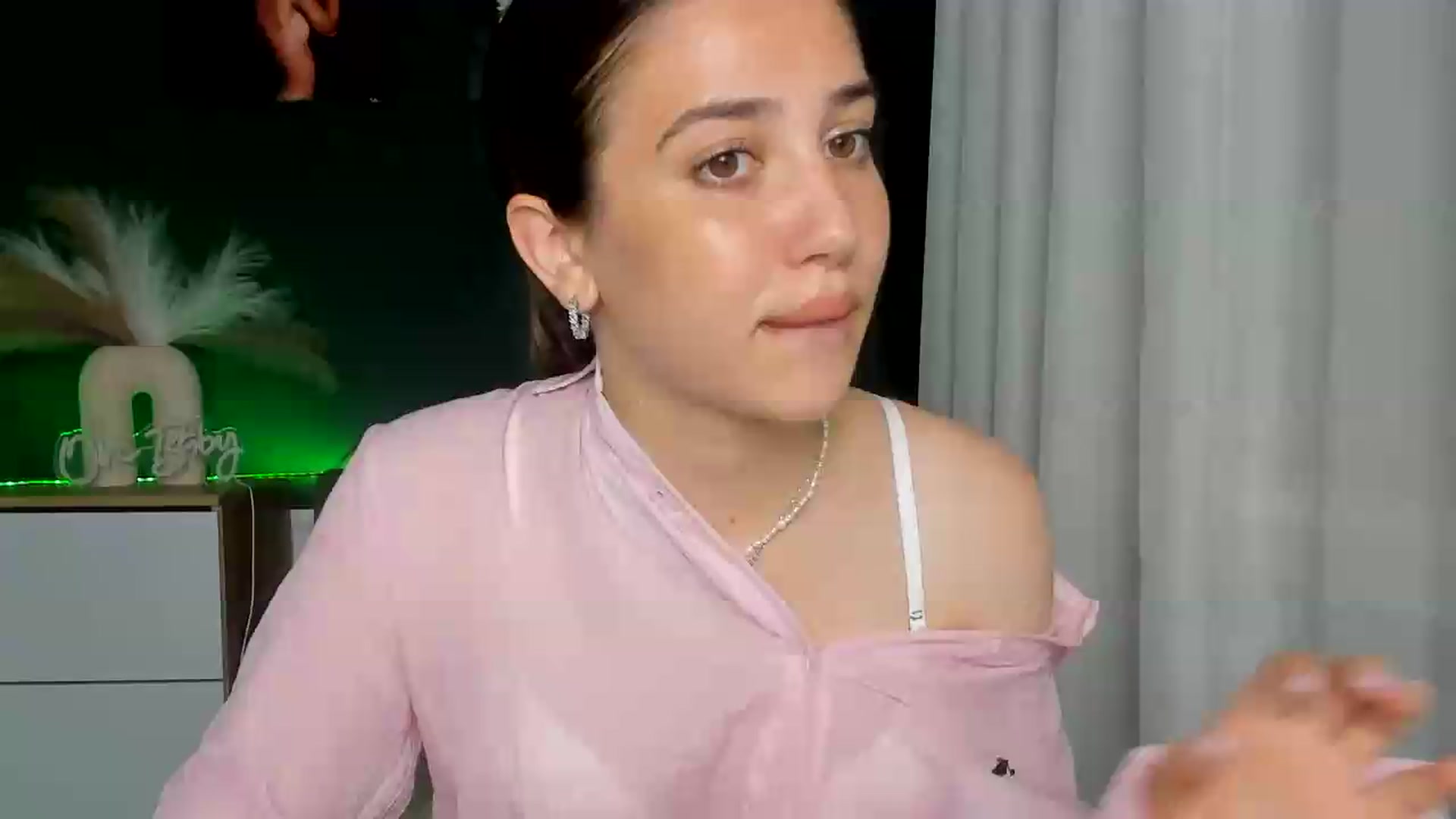 Gallery image thumbnail from AlexaPirs's myfreecams stream on, 06/23/2026, 15:03 image 1 of 20