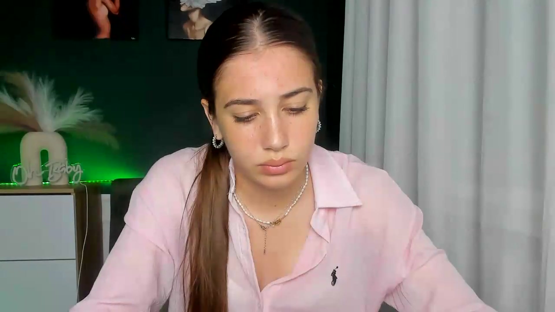 Gallery image thumbnail from AlexaPirs's myfreecams stream on, 06/23/2026, 16:51 image 10 of 20