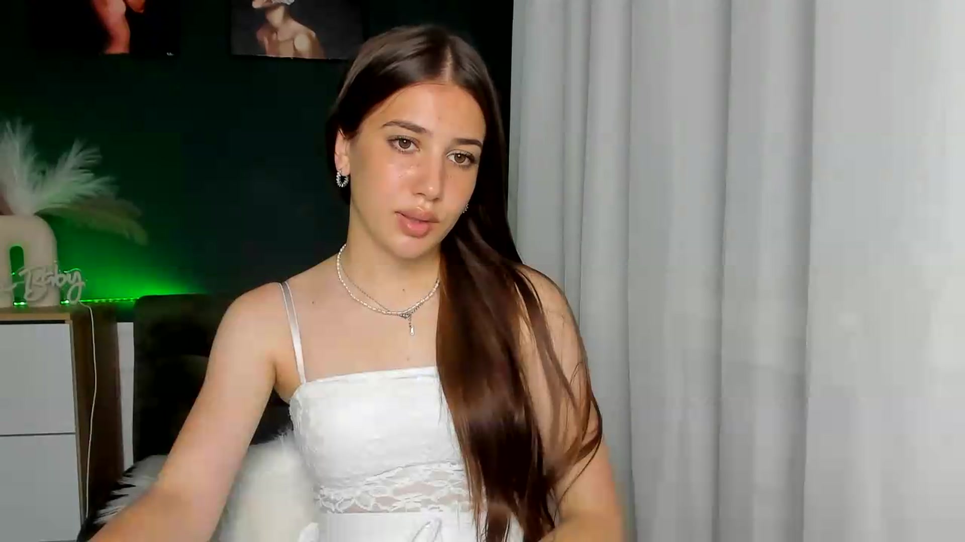 Gallery image thumbnail from AlexaPirs's myfreecams stream on, 06/26/2026, 13:38 image 20 of 20