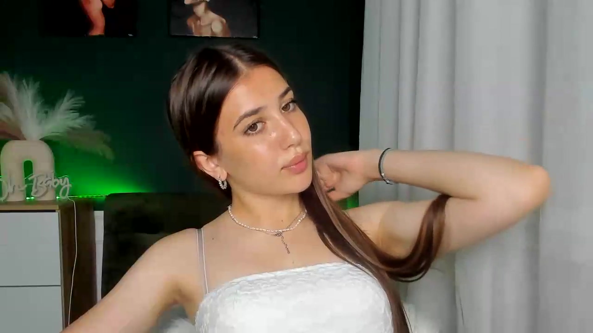 Gallery image thumbnail from AlexaPirs's myfreecams stream on, 06/26/2026, 14:57 image 7 of 20