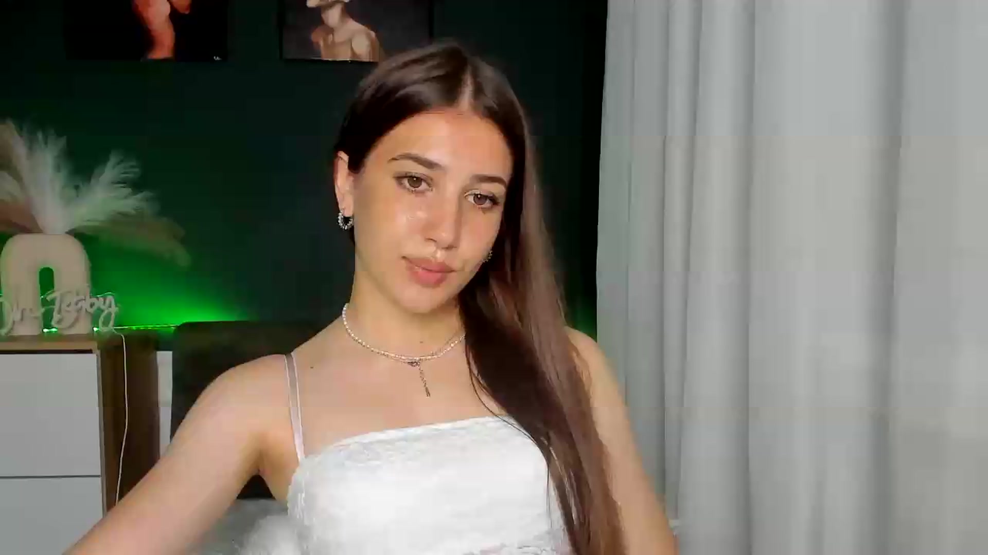 Gallery image thumbnail from AlexaPirs's myfreecams stream on, 06/26/2026, 14:57 image 1 of 20