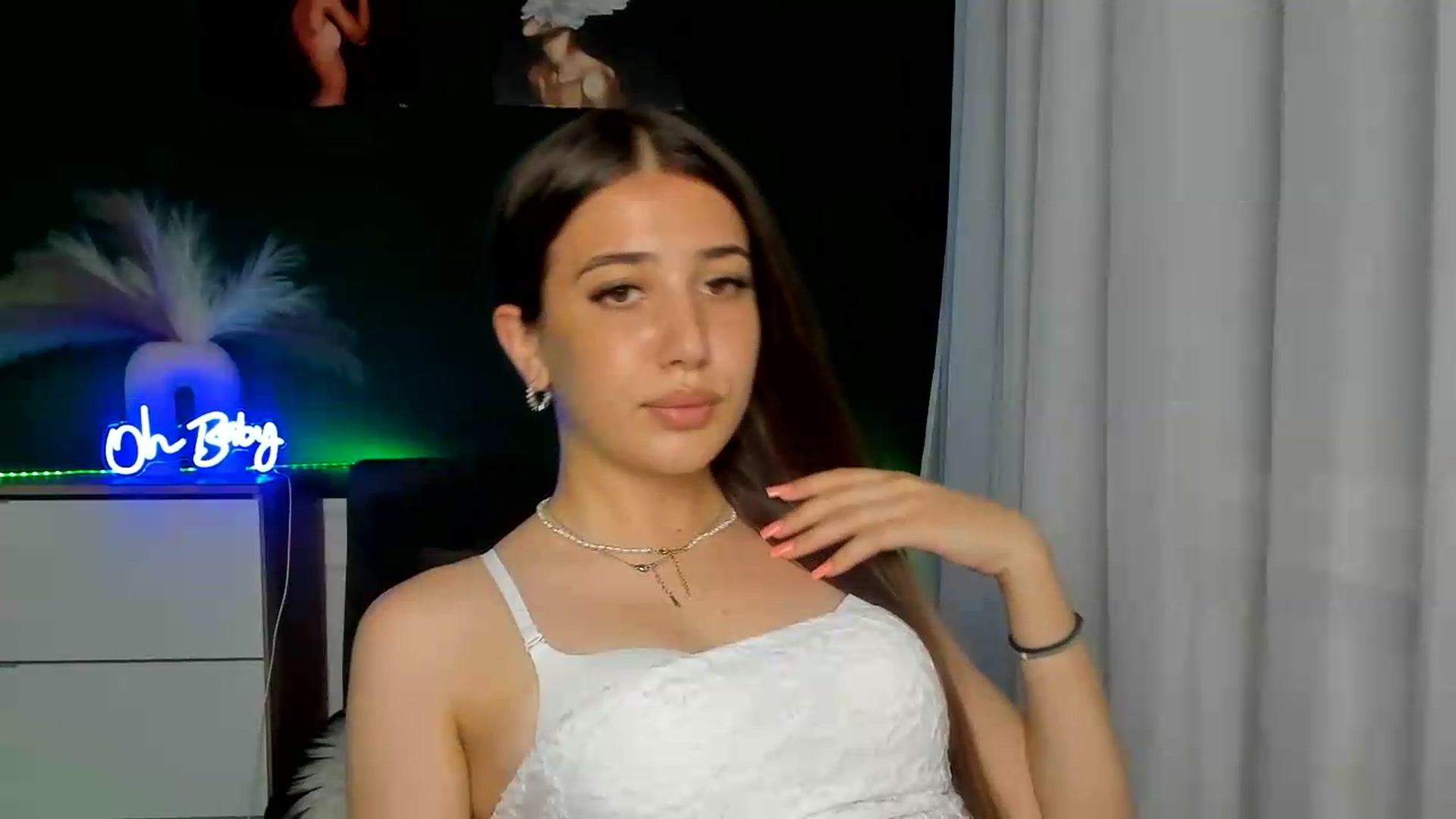 Gallery image thumbnail from AlexaPirs's myfreecams stream on, 06/29/2026, 13:50 image 4 of 20