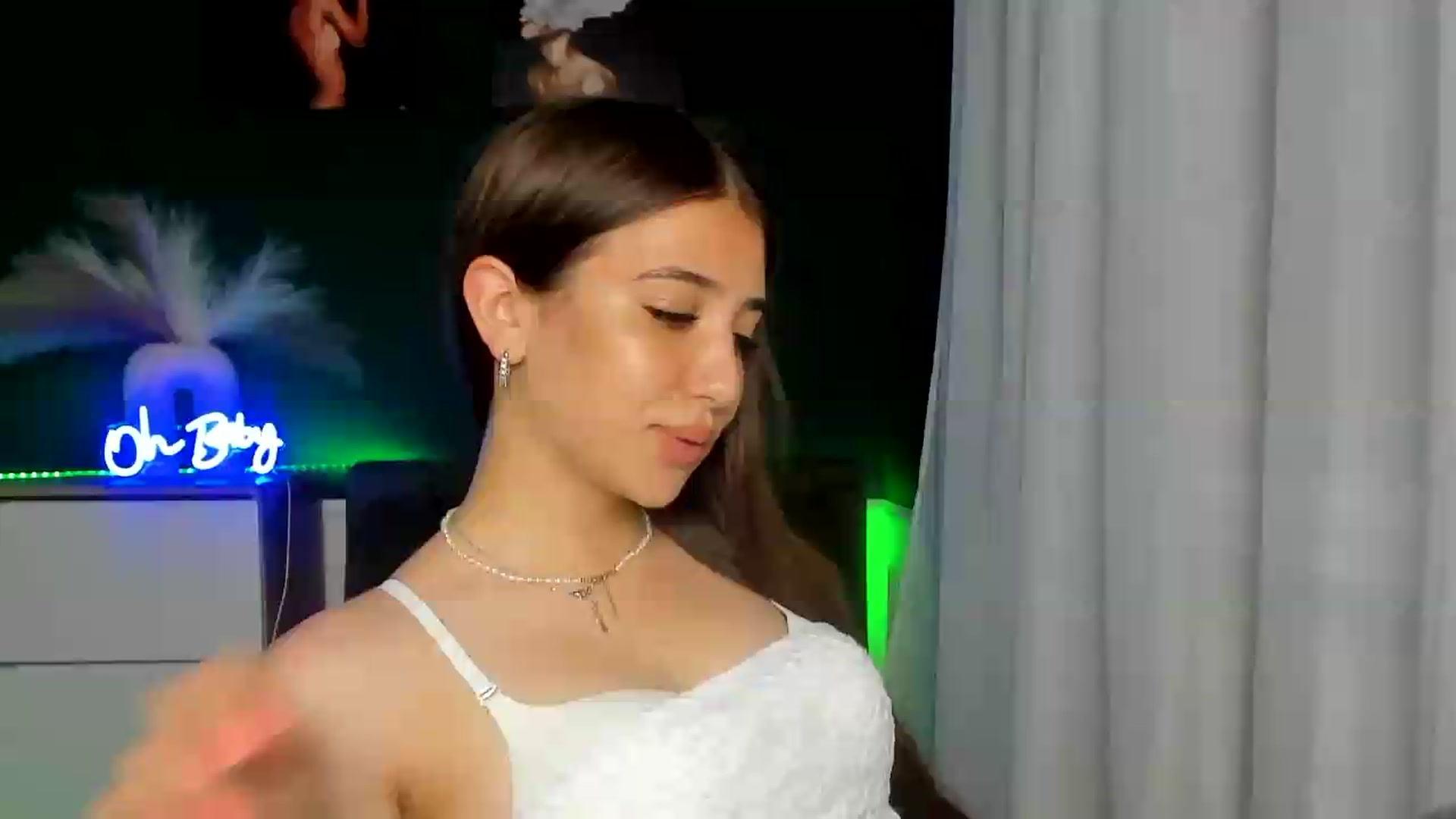 Gallery image thumbnail from AlexaPirs's myfreecams stream on, 06/29/2026, 13:50 image 7 of 20