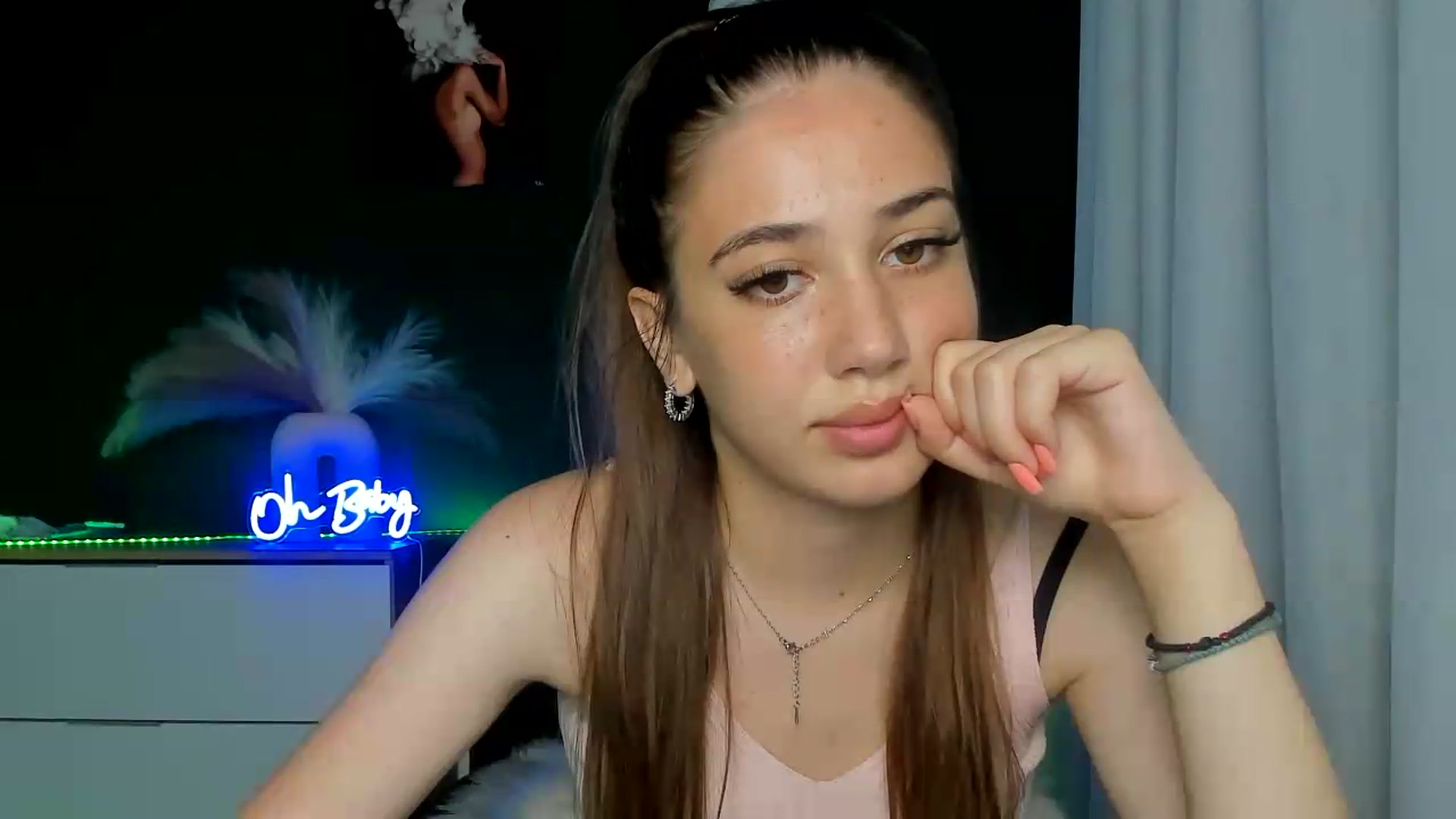 Gallery image thumbnail from AlexaPirs's myfreecams stream on, 06/30/2026, 14:46 image 12 of 20
