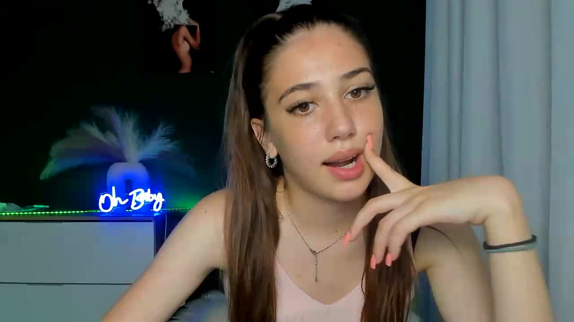 Gallery image thumbnail from AlexaPirs's myfreecams stream on, 06/30/2026, 14:46 image 13 of 20