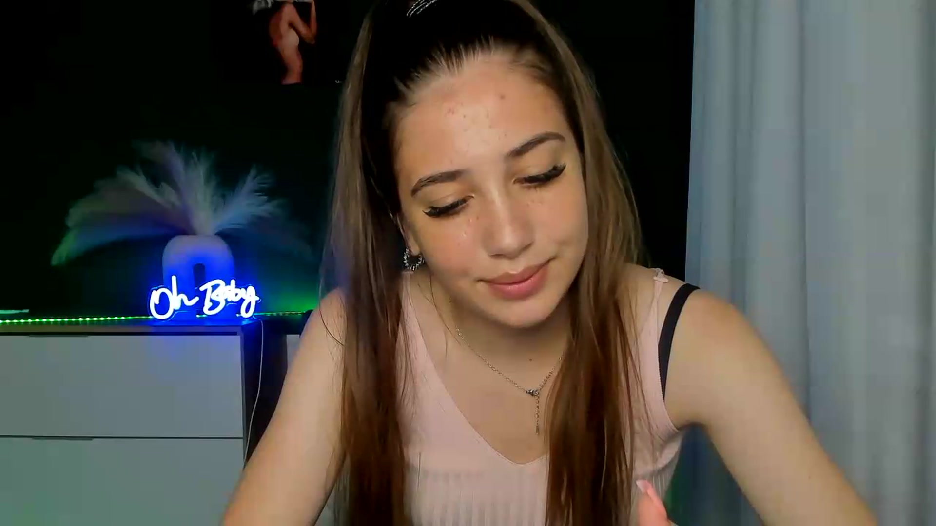 Gallery image thumbnail from AlexaPirs's myfreecams stream on, 06/30/2026, 16:44 image 18 of 20