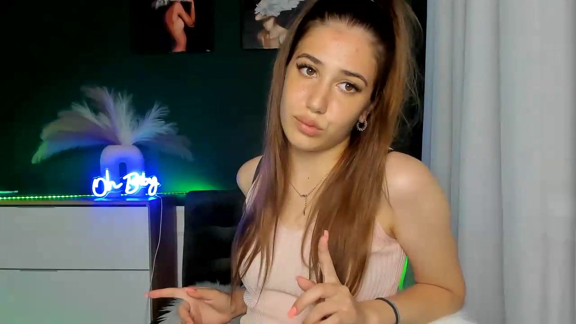Gallery image thumbnail from AlexaPirs's myfreecams stream on, 06/30/2026, 16:44 image 9 of 20