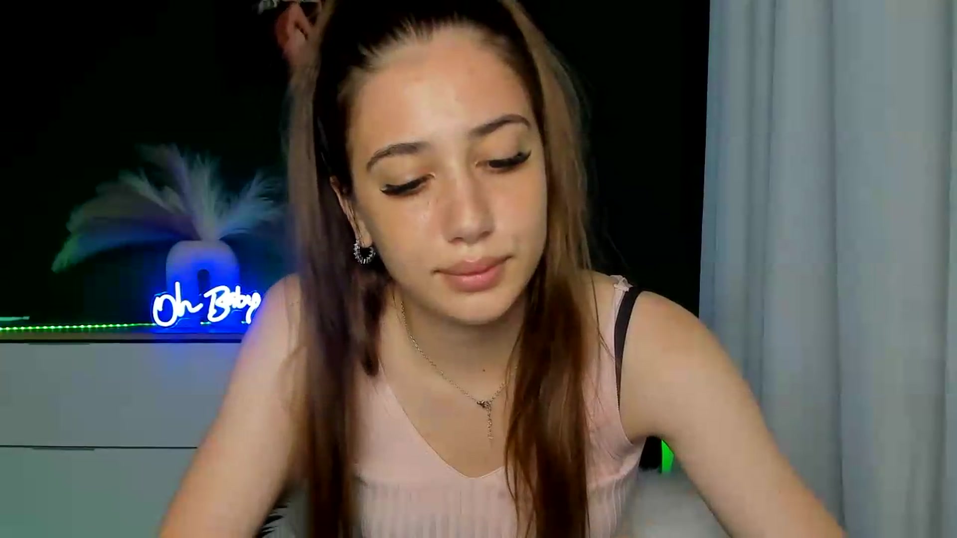 Gallery image thumbnail from AlexaPirs's myfreecams stream on, 06/30/2026, 16:44 image 2 of 20