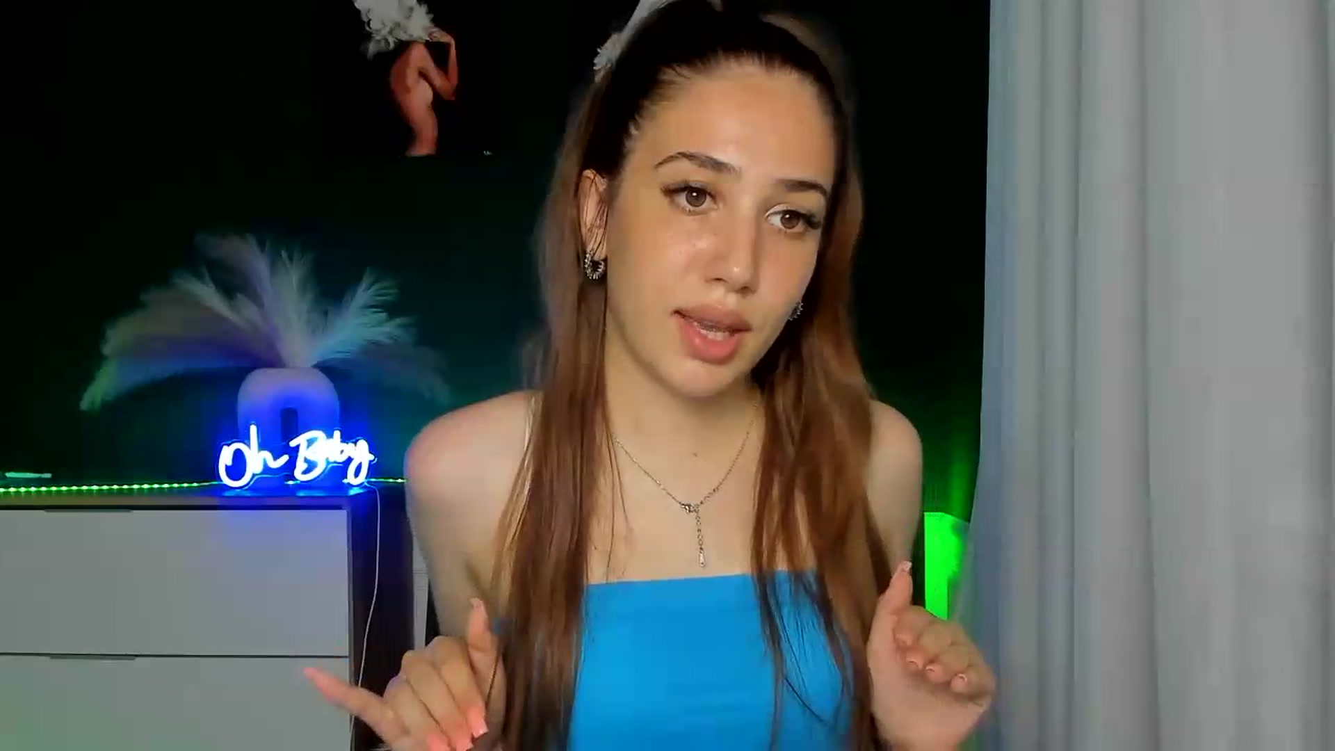 Gallery image thumbnail from AlexaPirs's myfreecams stream on, 07/01/2026, 13:54 image 15 of 20