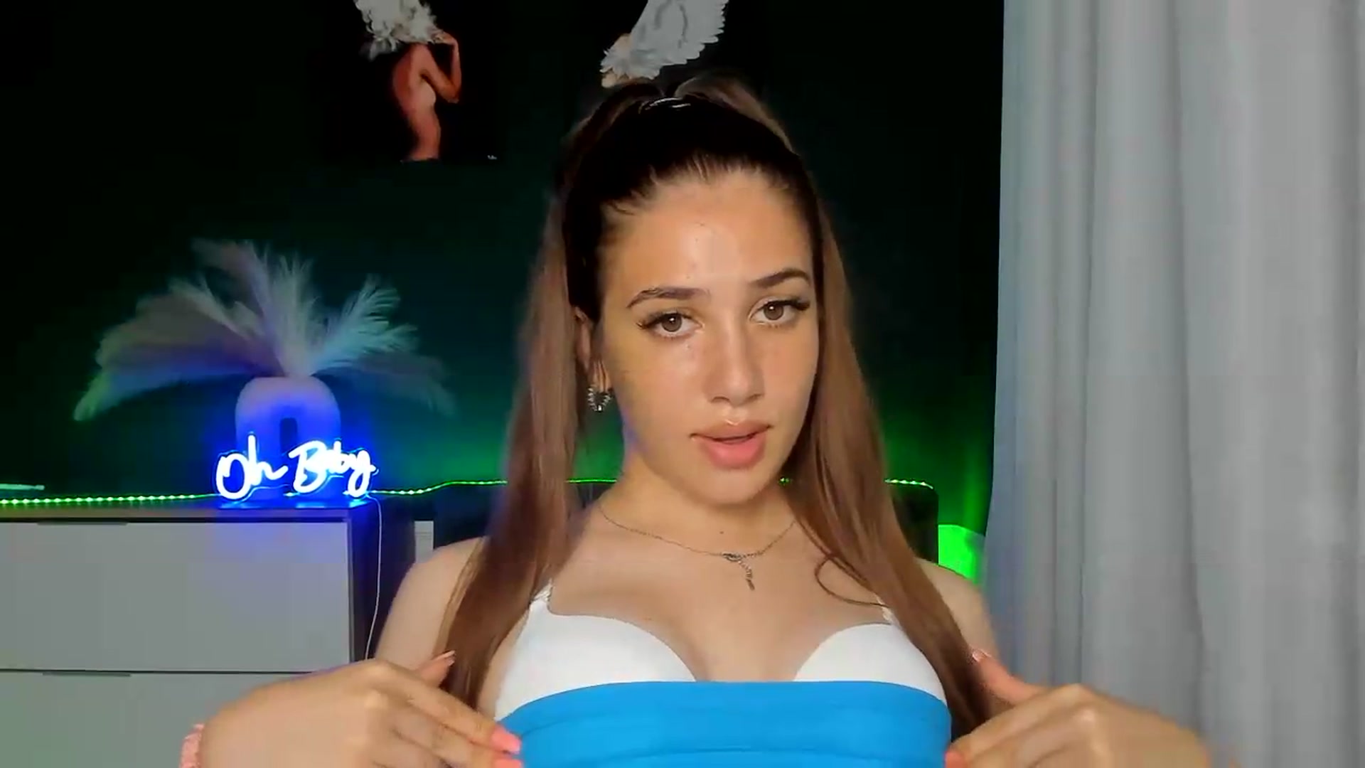 Gallery image thumbnail from AlexaPirs's myfreecams stream on, 07/01/2026, 15:42 image 16 of 20