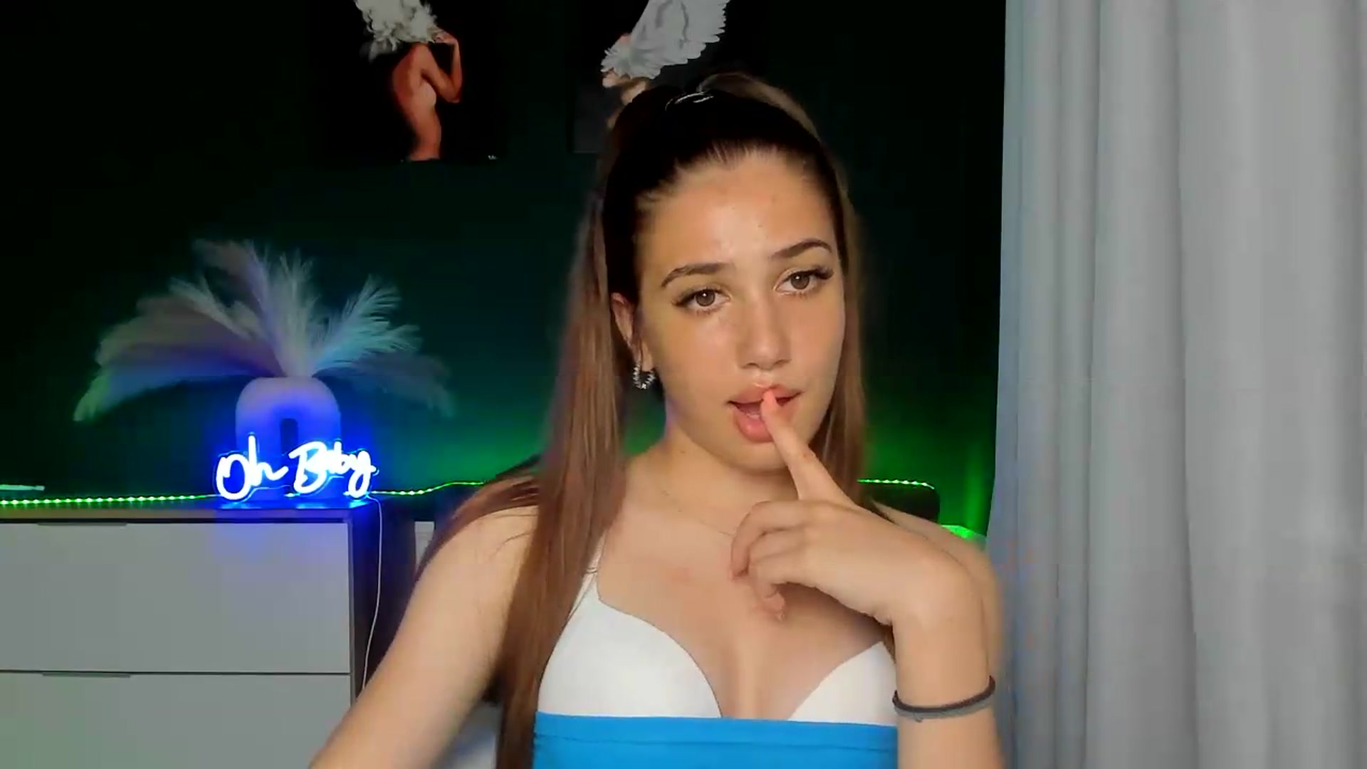 Gallery image thumbnail from AlexaPirs's myfreecams stream on, 07/01/2026, 15:42 image 20 of 20