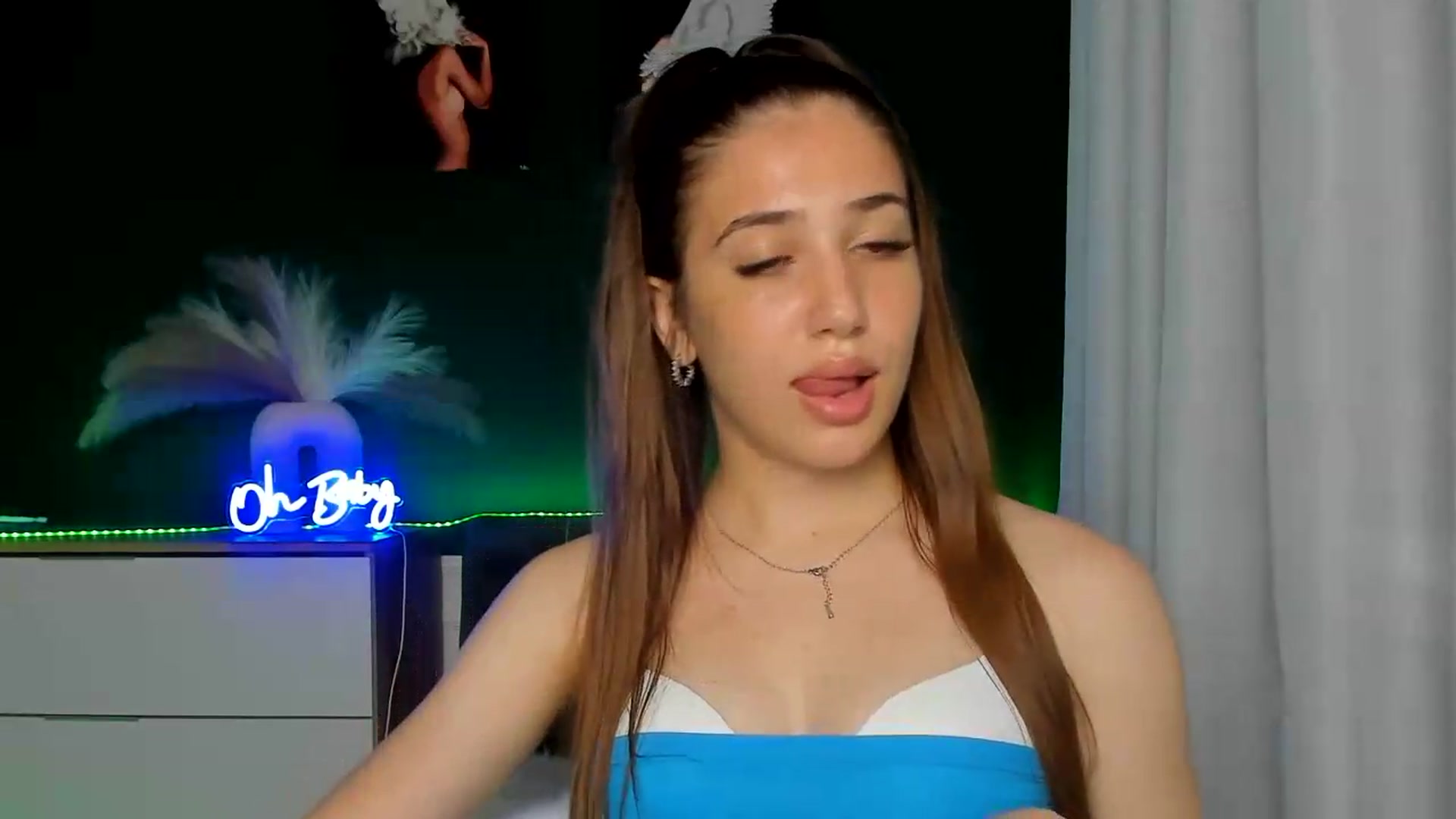 Gallery image thumbnail from AlexaPirs's myfreecams stream on, 07/01/2026, 15:42 image 13 of 20